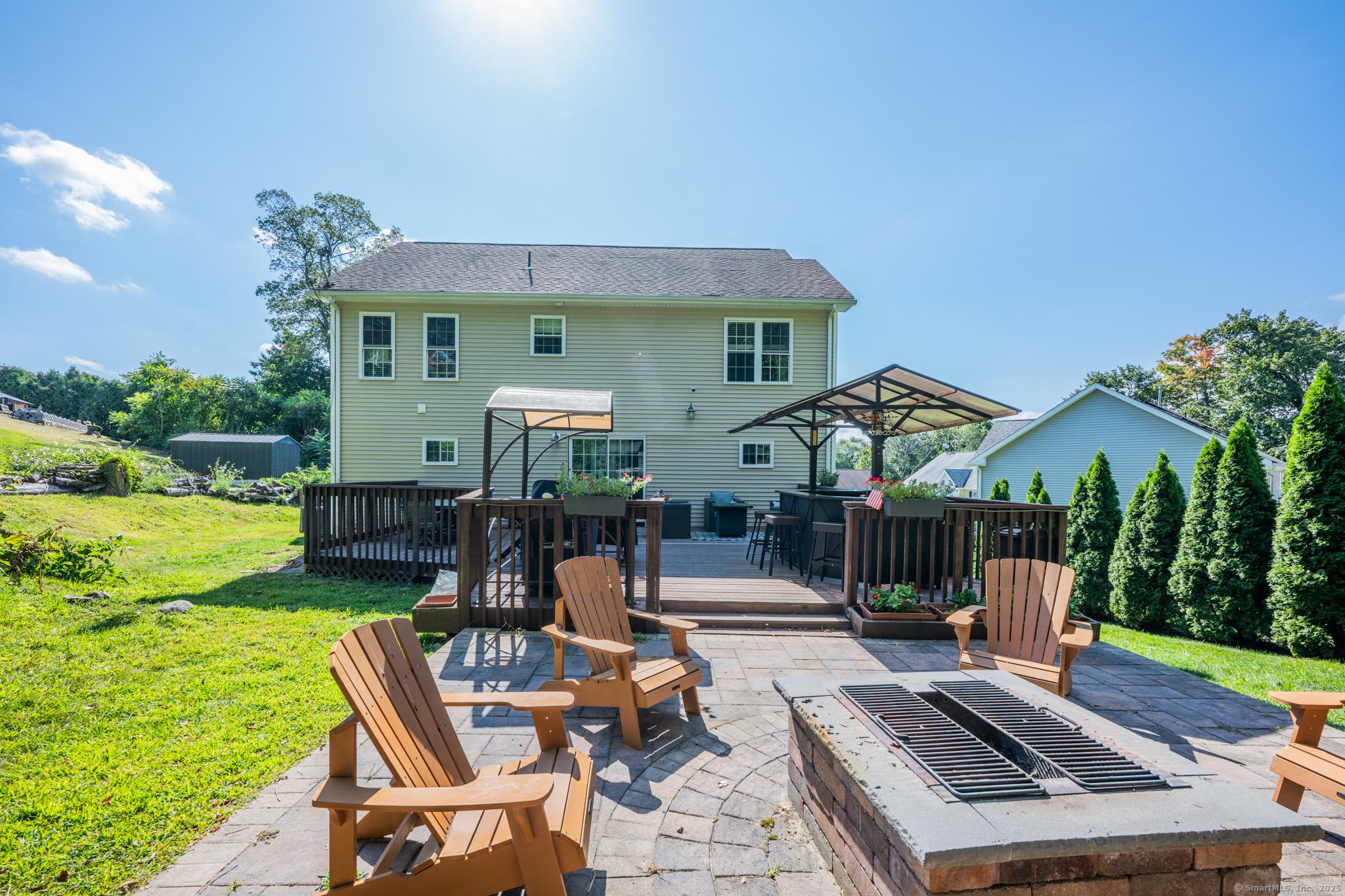 Naugatuck, Connecticut, 06770, United States, 4 Bedrooms Bedrooms, ,3 BathroomsBathrooms,Residential,For Sale,1937720