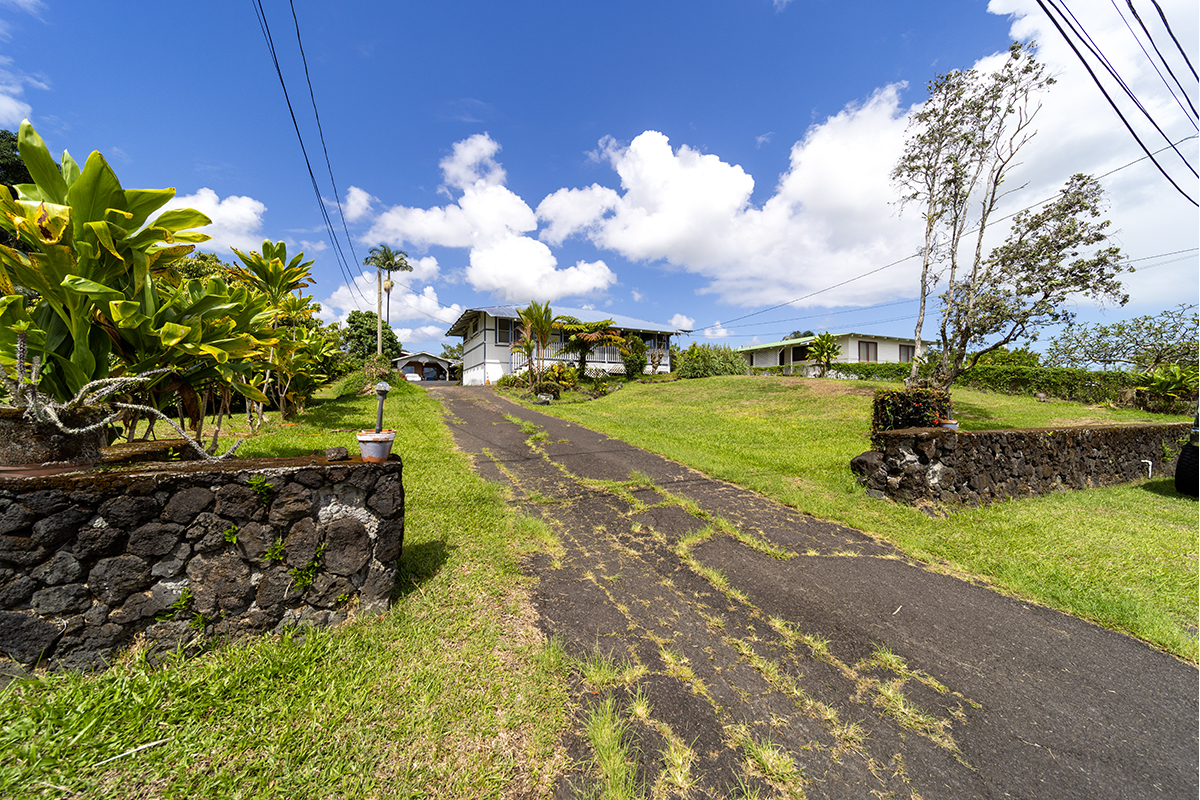 Pohakulani St, Hilo, HI 96720