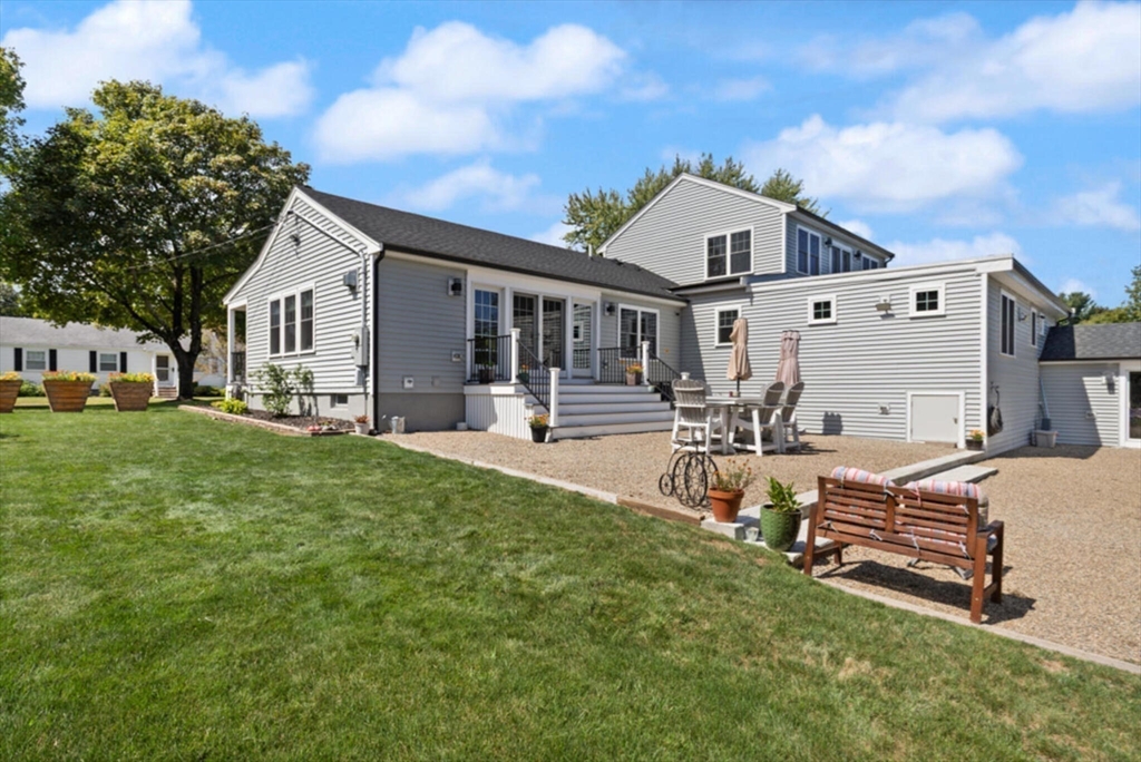 Braintree, Massachusetts, 02184, United States, 3 Bedrooms Bedrooms, ,5 BathroomsBathrooms,Residential,For Sale,1940889