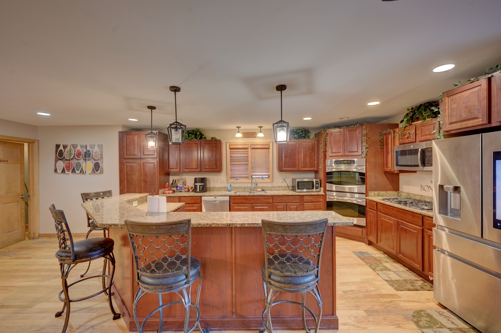 River Grove, Illinois, 60171, United States, 5 Bedrooms Bedrooms, ,4 BathroomsBathrooms,Residential,For Sale,2002992