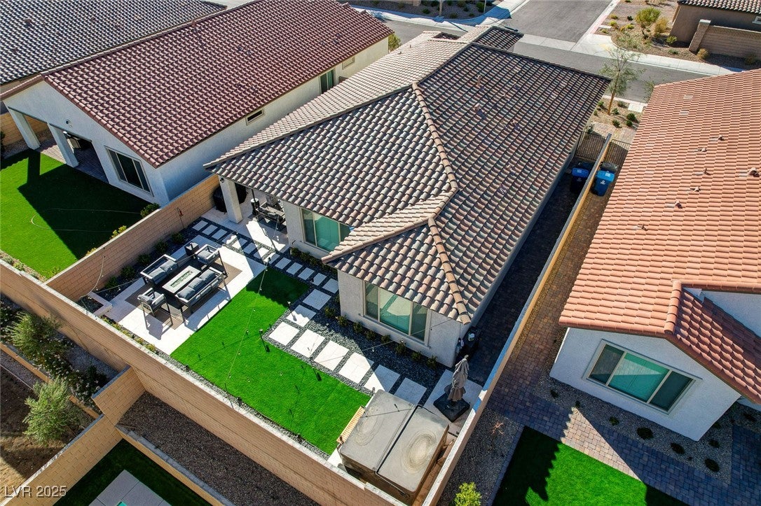 Las Vegas, Nevada, 89166, United States, 3 Bedrooms Bedrooms, ,2 BathroomsBathrooms,Residential,For Sale,2006139