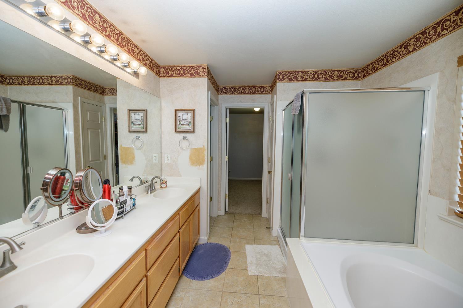 Merced, California, 95340, United States, 5 Bedrooms Bedrooms, ,3 BathroomsBathrooms,Residential,For Sale,1943664