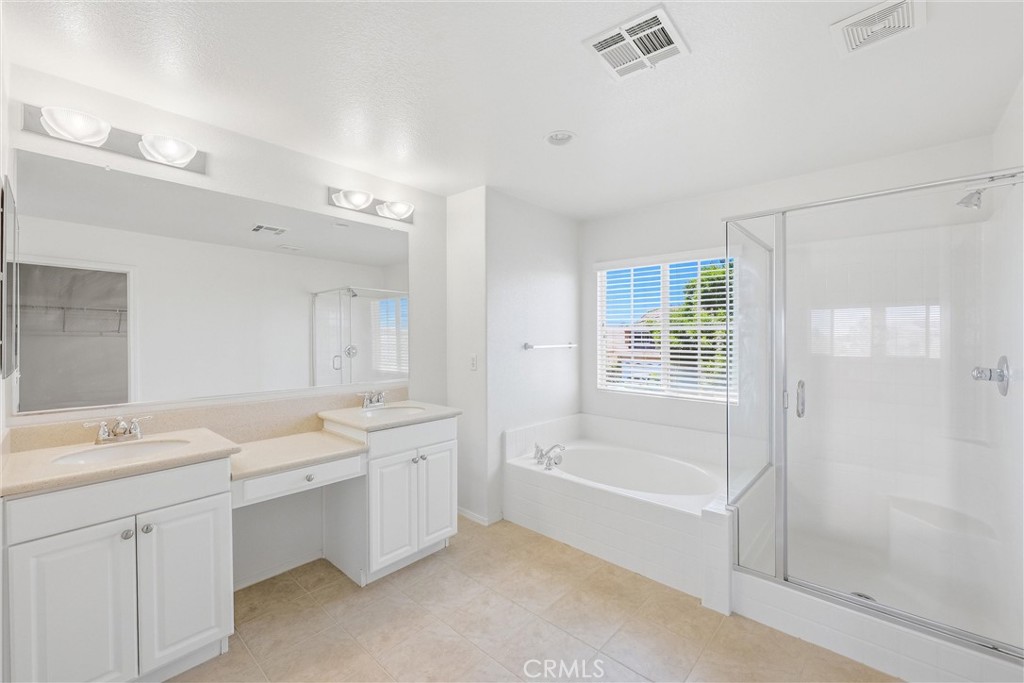 Hesperia, California, 92344, United States, 4 Bedrooms Bedrooms, ,3 BathroomsBathrooms,Residential,For Sale,2036953