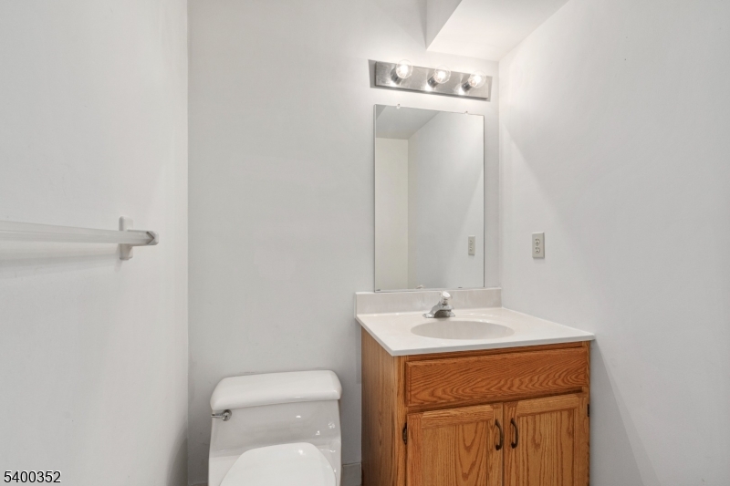 Lambertville City, New Jersey, 08530, United States, 3 Bedrooms Bedrooms, ,3 BathroomsBathrooms,Residential,For Sale,2002902