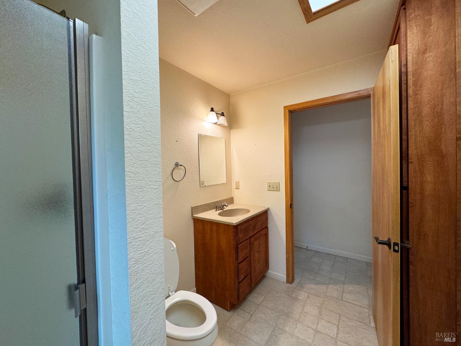 Willits, California, 95490, United States, 2 Bedrooms Bedrooms, ,2 BathroomsBathrooms,Residential,For Sale,1983542