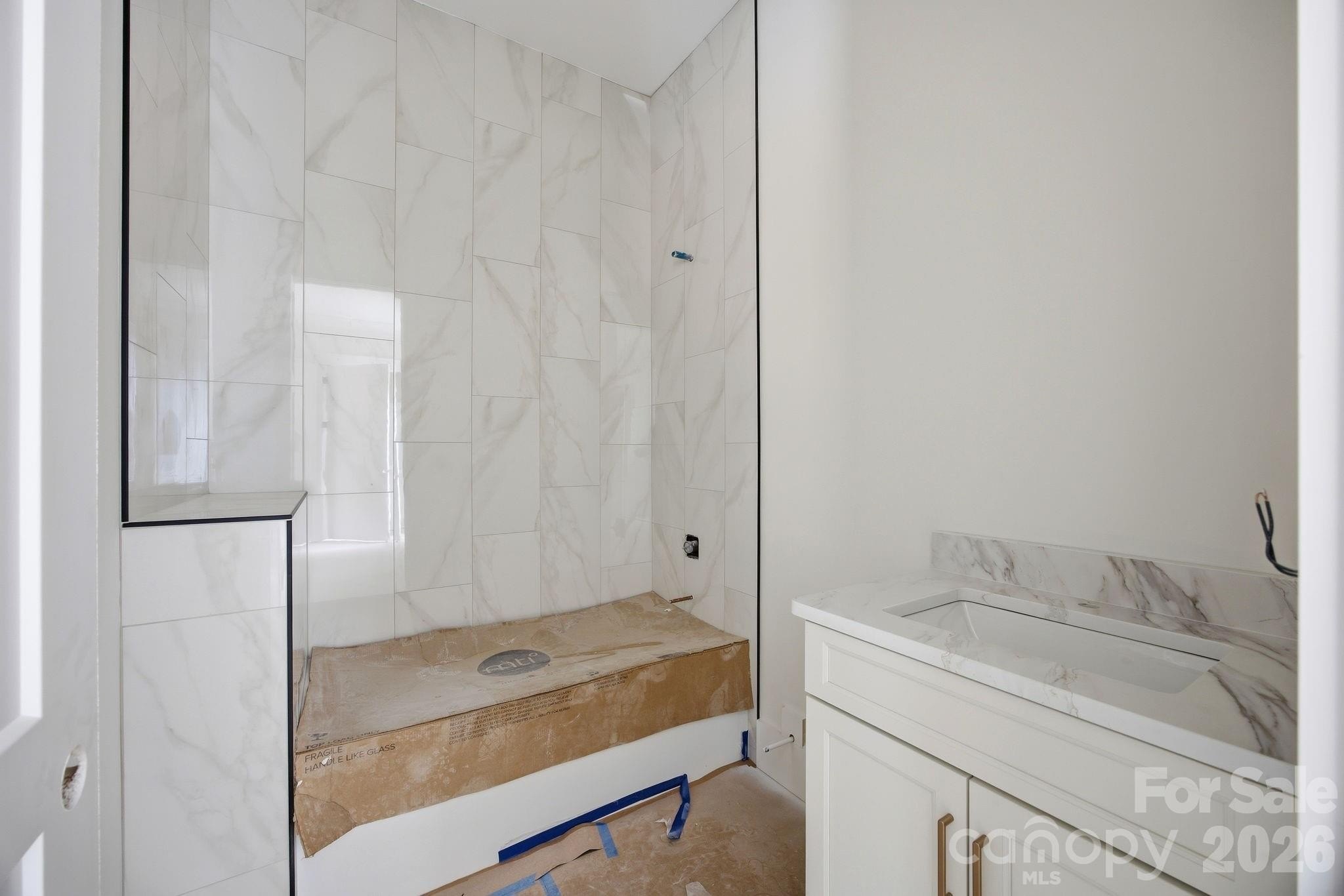 Salisbury, North Carolina, 28144, United States, 3 Bedrooms Bedrooms, ,4 BathroomsBathrooms,Residential,For Sale,2049396
