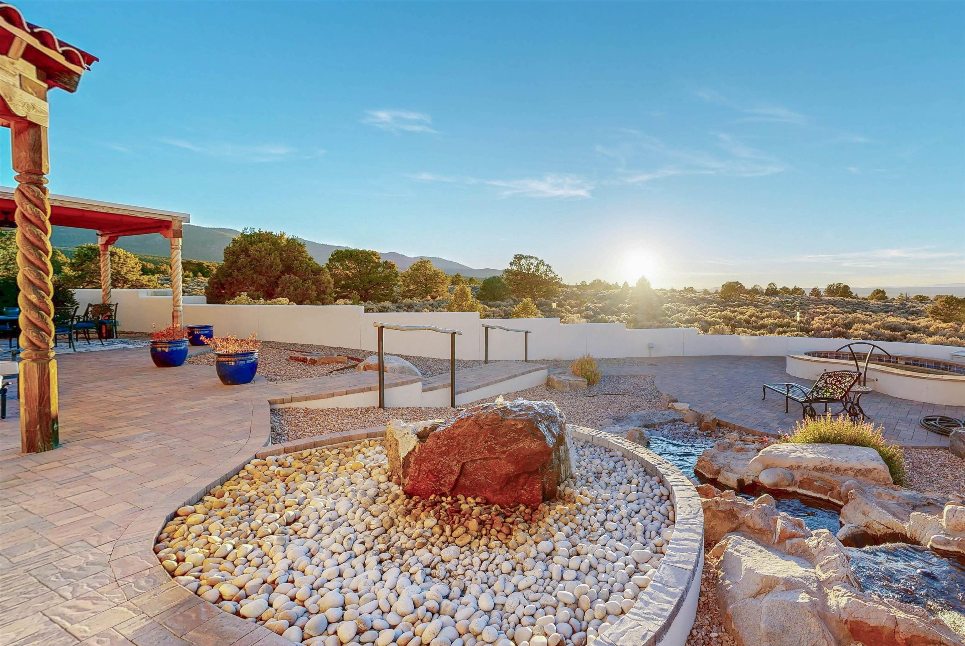 Ranchos De Taos, New Mexico, 87557-2740, United States, 3 Bedrooms Bedrooms, ,3 BathroomsBathrooms,Residential,For Sale,1998521