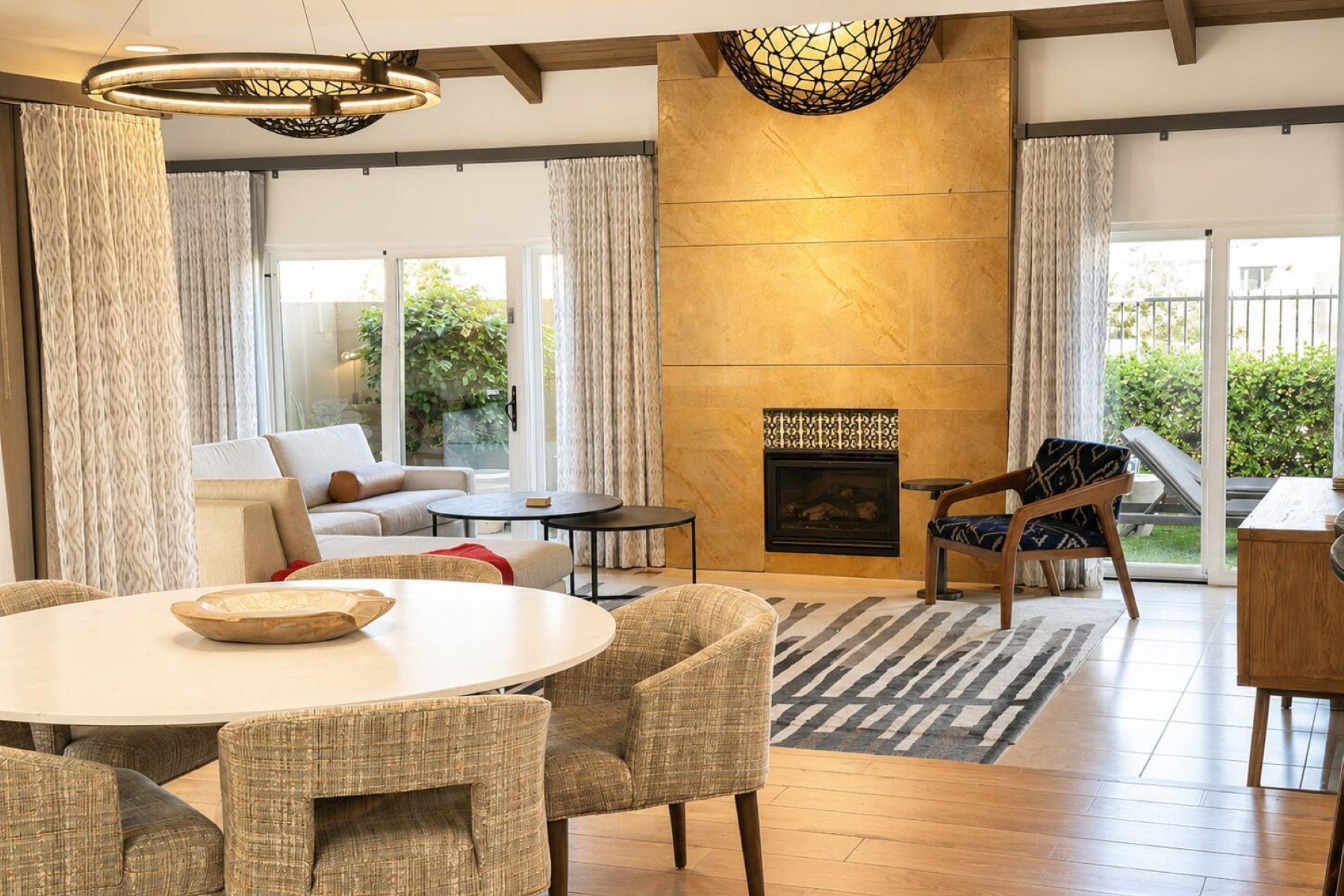  6000 E Camelback Road  Scottsdale, AZ - 物件實景