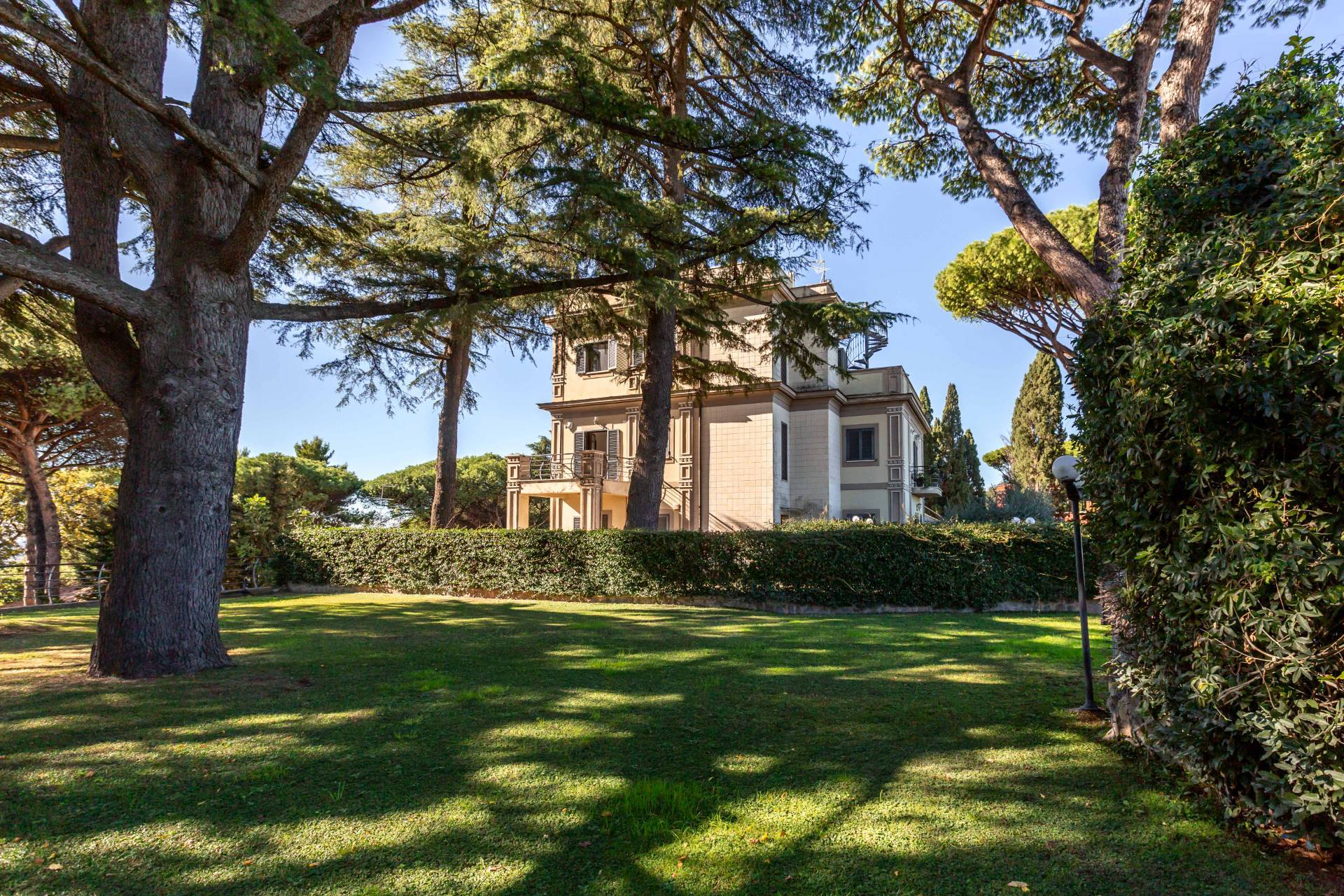 Grottaferrata, Roma, 00046, IT, 4 Bedrooms Bedrooms, ,2 BathroomsBathrooms,Residential,For Sale,1989453