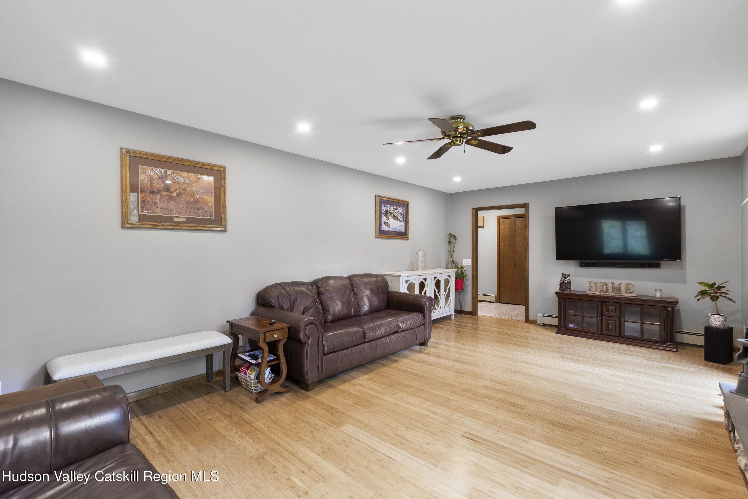 Round Top, New York, 12473, United States, 3 Bedrooms Bedrooms, ,3 BathroomsBathrooms,Residential,For Sale,1828161