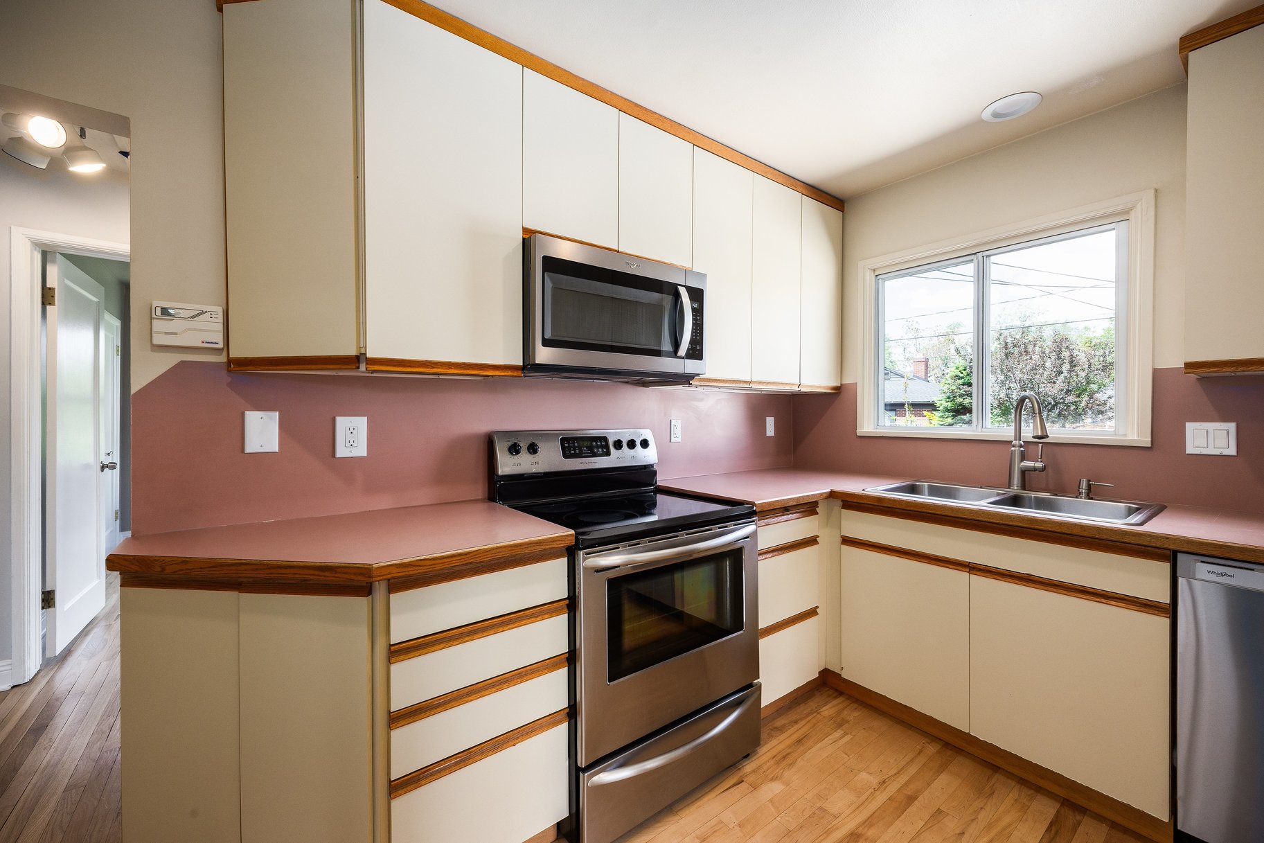  Storybook Charm in One of Salt Lake City’s Most Coveted Neighborhoods - 物件實景