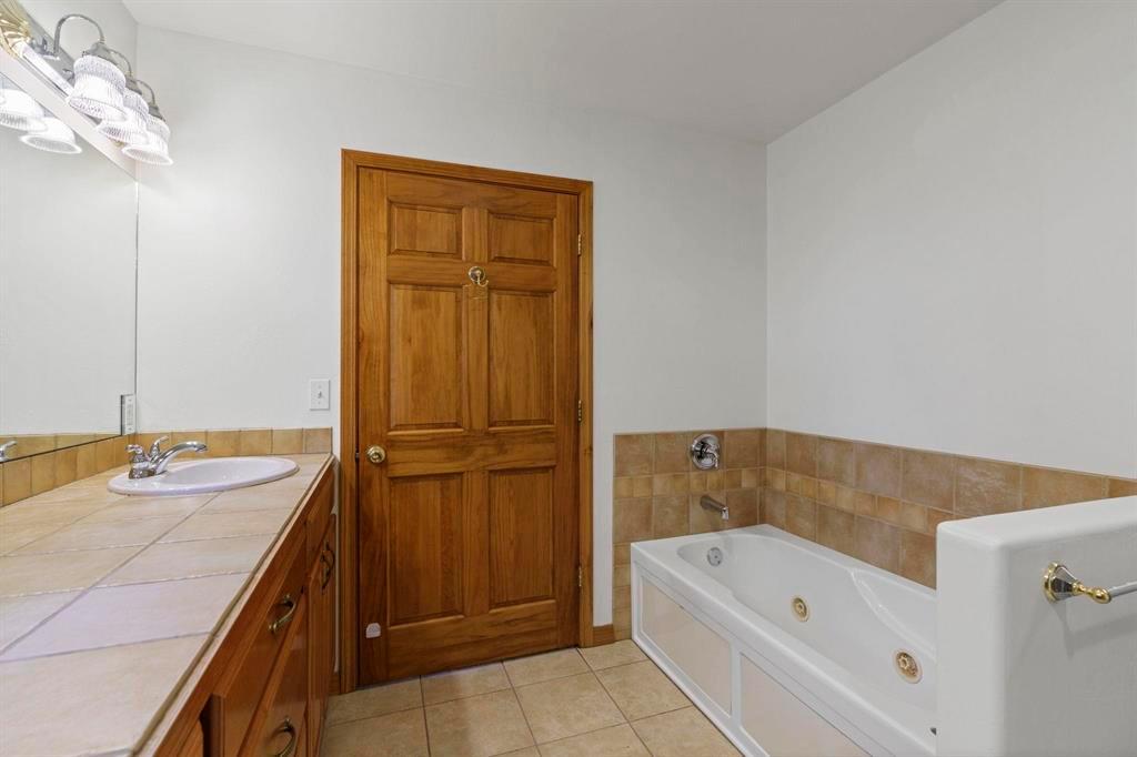 Durango, Colorado, 81301, United States, 3 Bedrooms Bedrooms, ,3 BathroomsBathrooms,Residential,For Sale,1908342