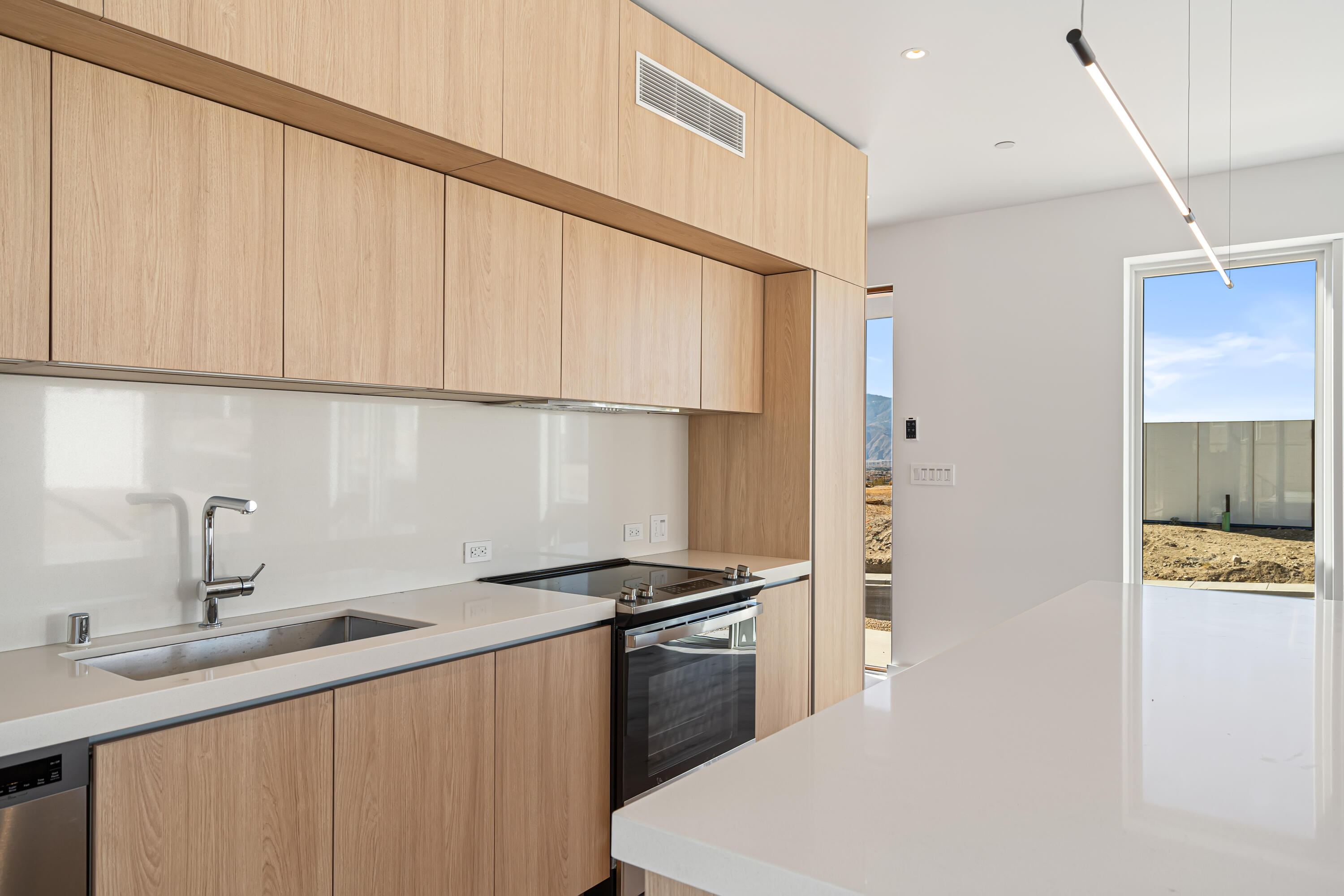 Desert Hot Springs, California, 92240, United States, 4 Bedrooms Bedrooms, ,Residential,For Sale,1998852