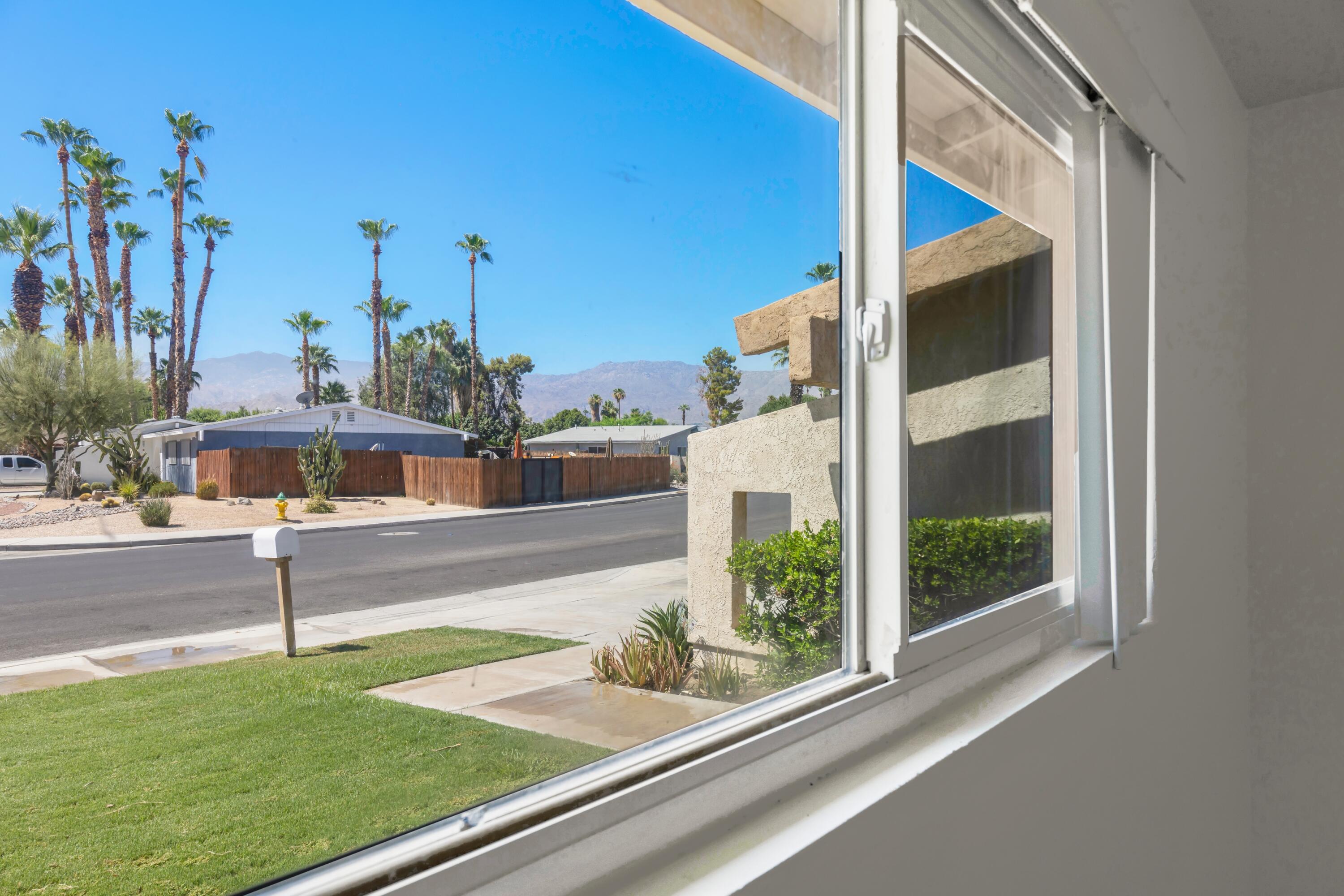 Palm Desert, California, 92260, United States, 3 Bedrooms Bedrooms, ,2 BathroomsBathrooms,Residential,For Sale,1906688