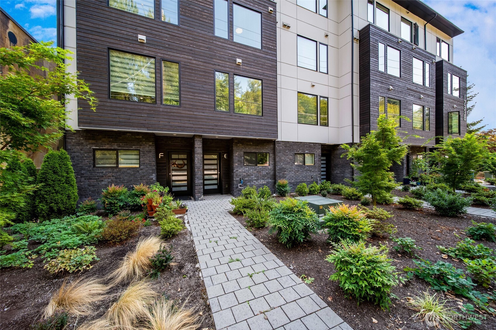 Bothell, Washington, 98011, United States, 4 Bedrooms Bedrooms, ,1 BathroomBathrooms,Residential,For Sale,2022802