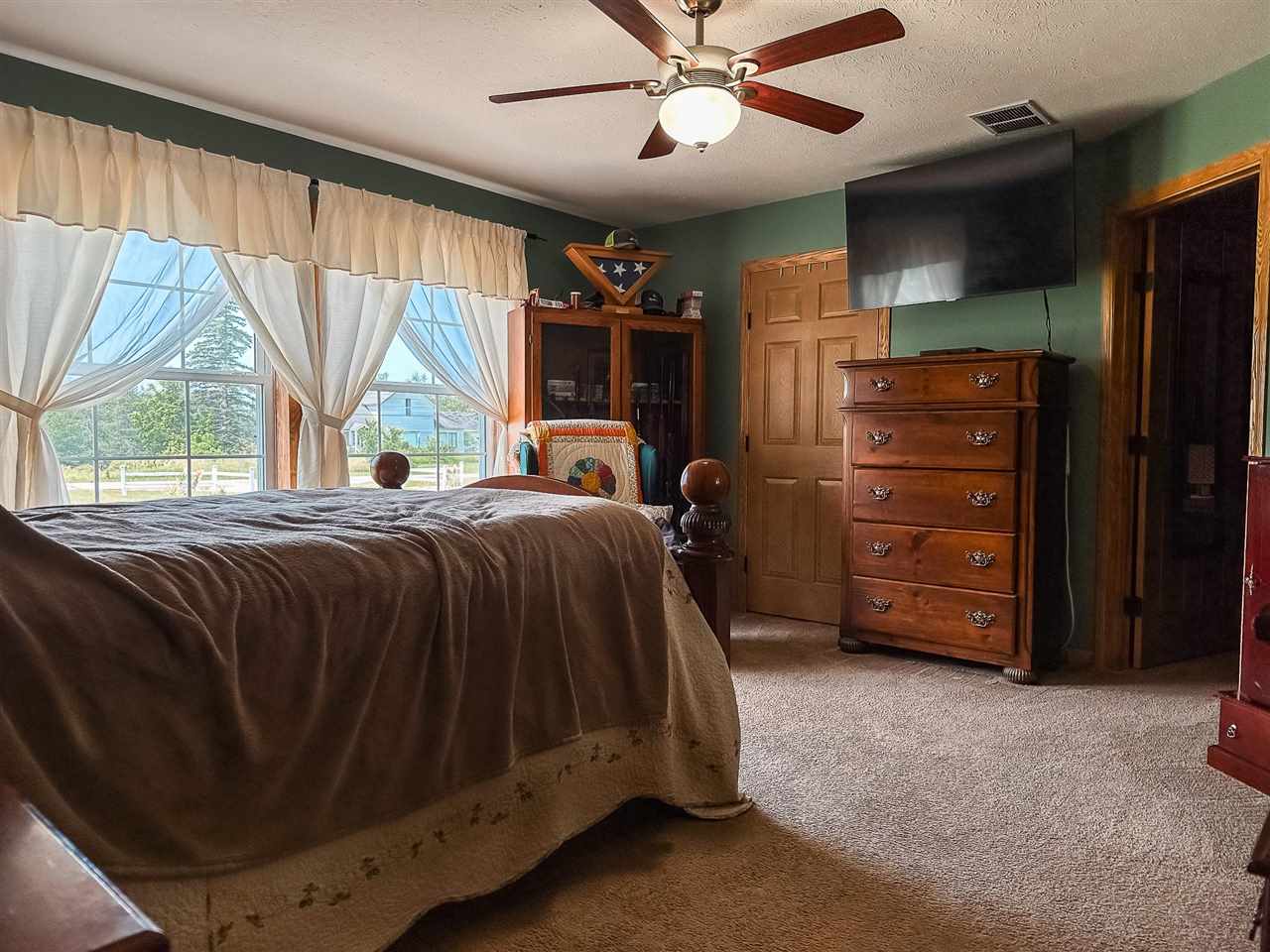 Petoskey, Michigan, 49770, United States, 4 Bedrooms Bedrooms, ,2 BathroomsBathrooms,Residential,For Sale,1925447