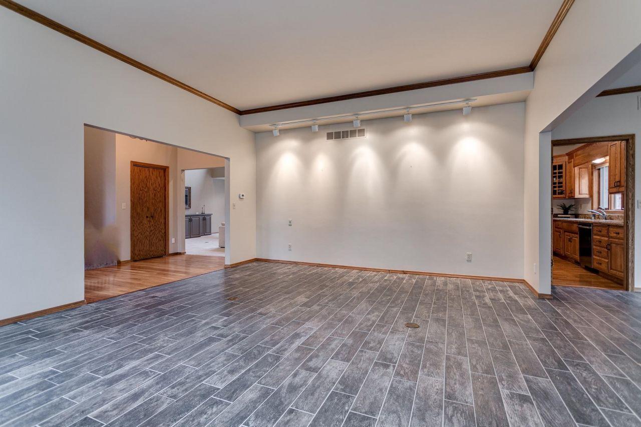 GREEN BAY, Wisconsin, 54313, United States, 5 Bedrooms Bedrooms, ,4 BathroomsBathrooms,Residential,For Sale,1768354