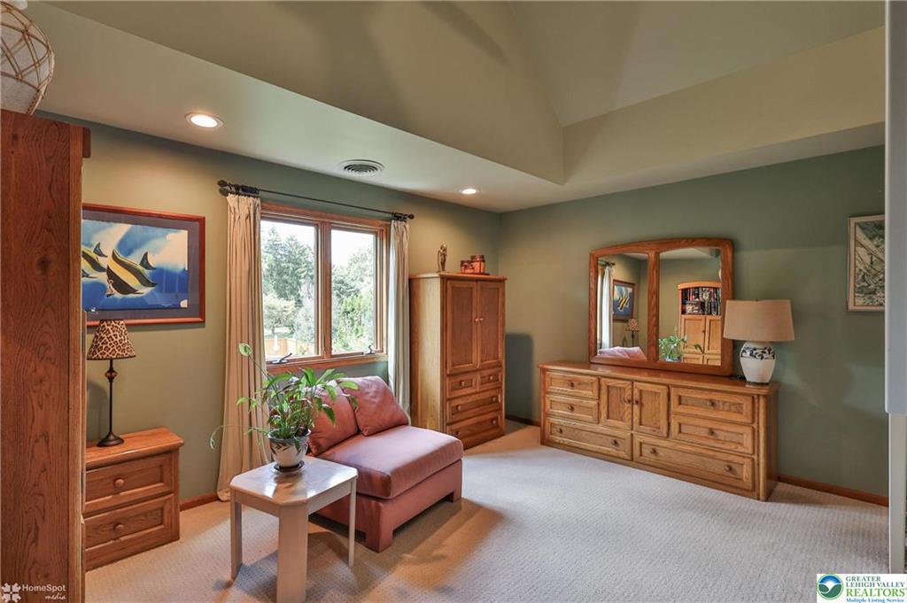 Bethlehem, Pennsylvania, 18017-3771, United States, 3 Bedrooms Bedrooms, ,3 BathroomsBathrooms,Residential,For Sale,2048203