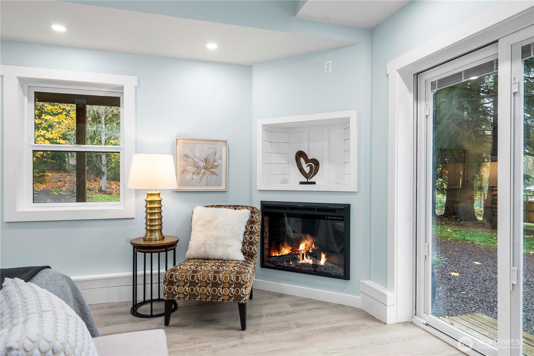 Fall City, Washington, 98025, United States, 2 Bedrooms Bedrooms, ,3 BathroomsBathrooms,Residential,For Sale,1987956