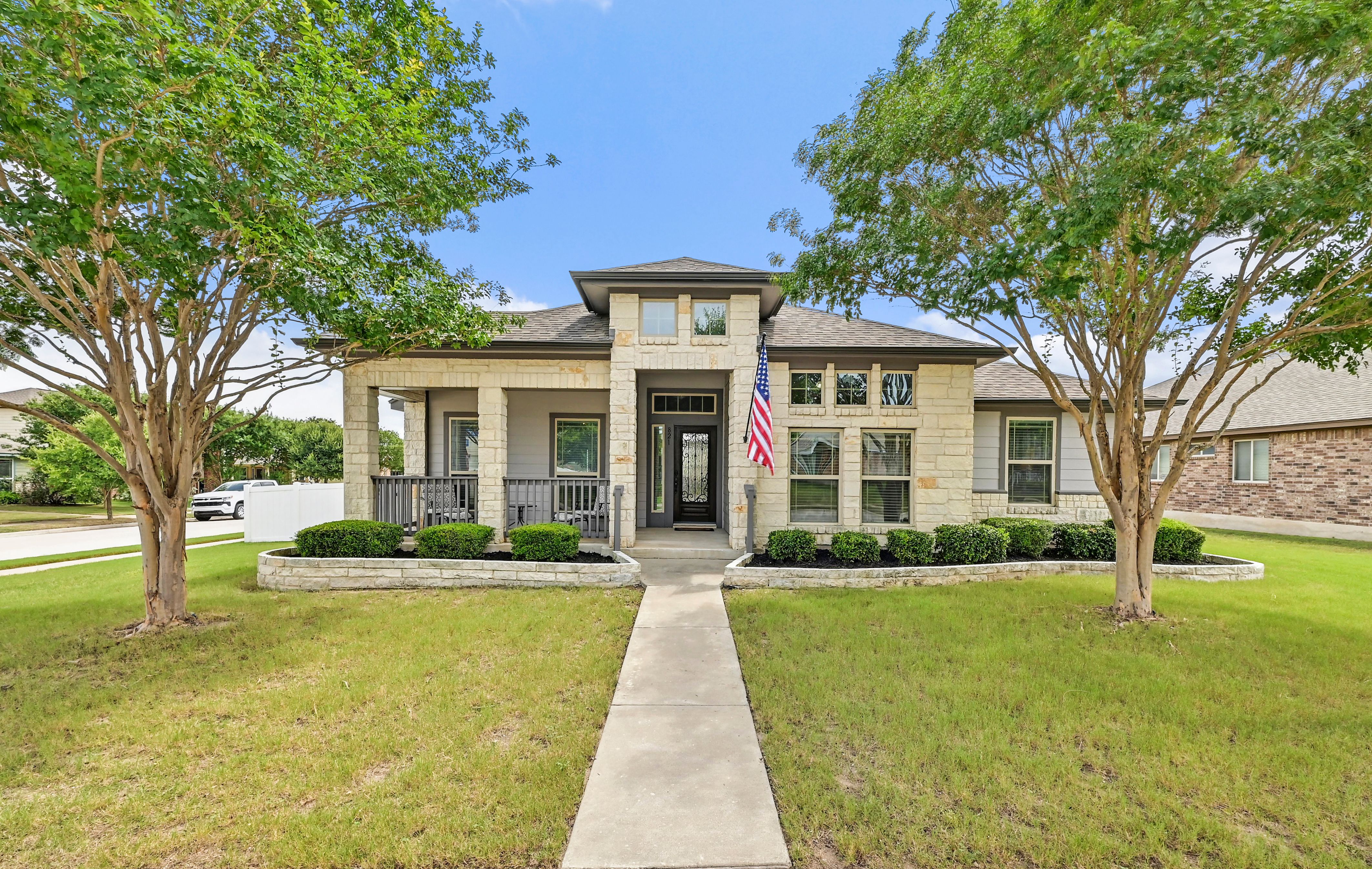  Rare 3-Car Garage + Corner Lot in Highland Park - 物件實景