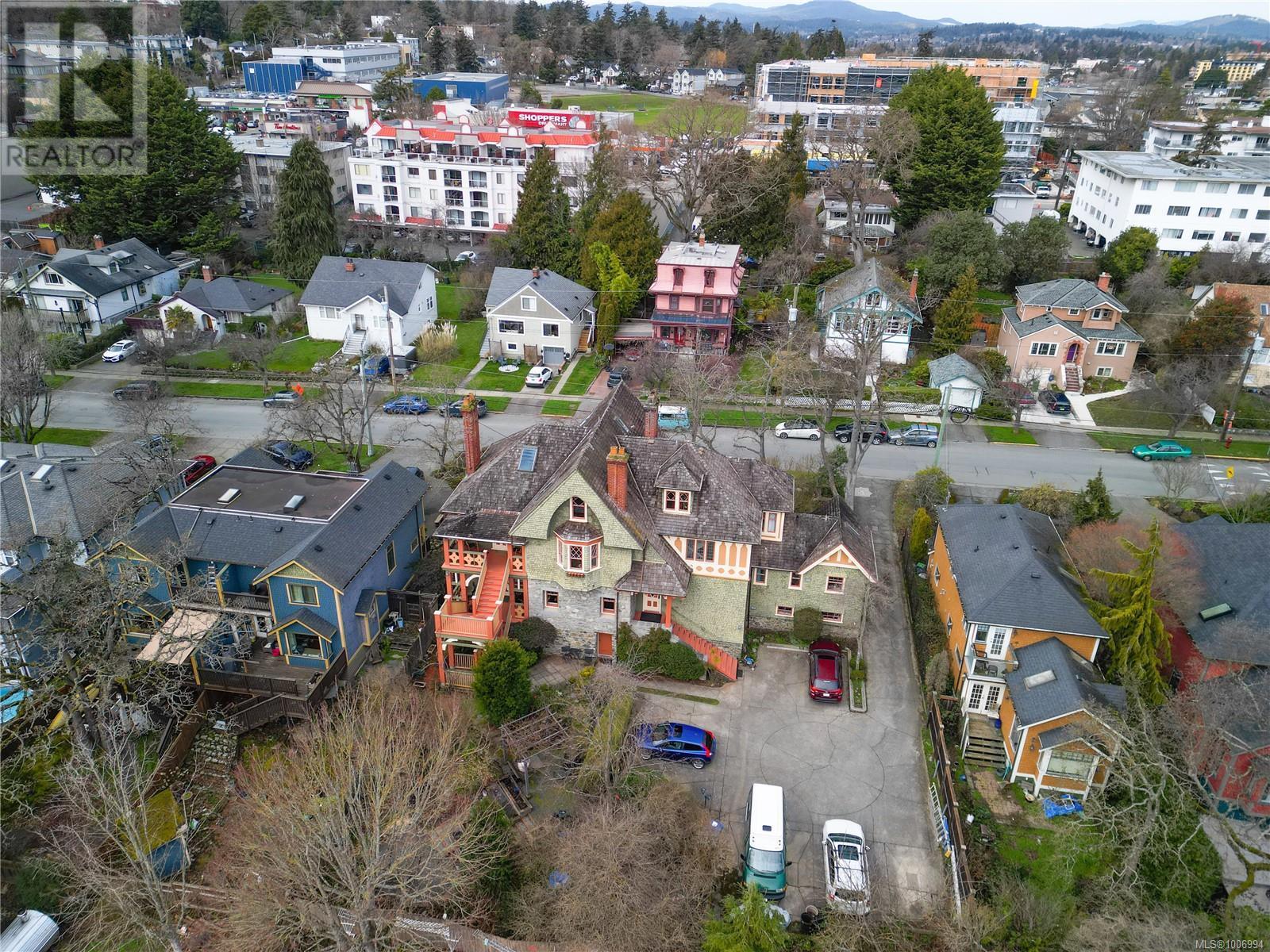 ESQUIMALT, British Columbia, V9A 5A9, CA, 2 Bedrooms Bedrooms, ,1 BathroomBathrooms,Residential,For Sale,1948185