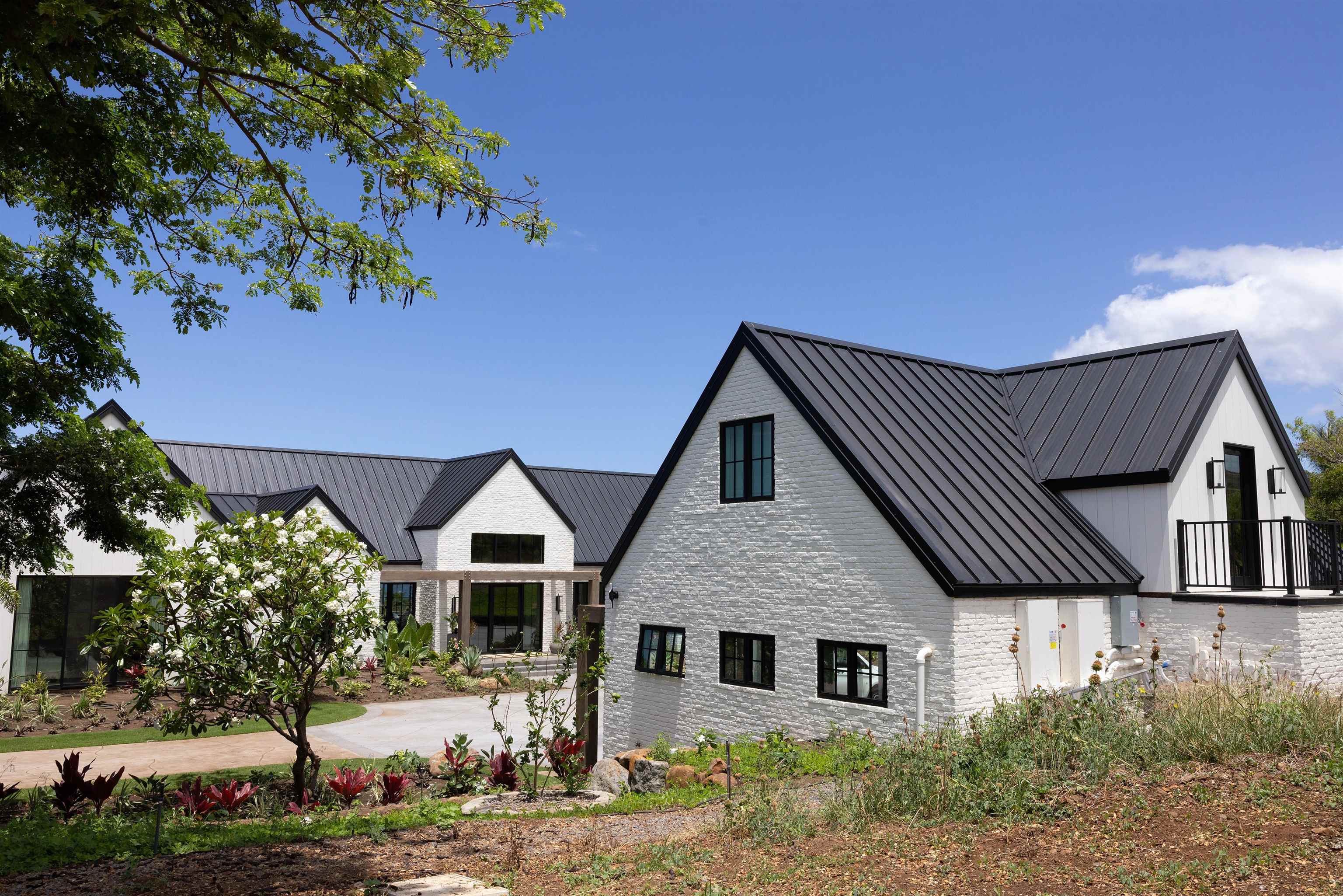 Lahaina, Hawaii, 96761, United States, 5 Bedrooms Bedrooms, ,6 BathroomsBathrooms,Residential,For Sale,1997230