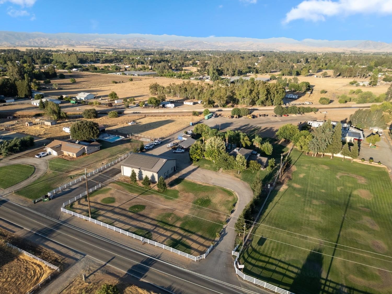 Clovis, California, 93619, United States, 4 Bedrooms Bedrooms, ,4 BathroomsBathrooms,Residential,For Sale,1924178