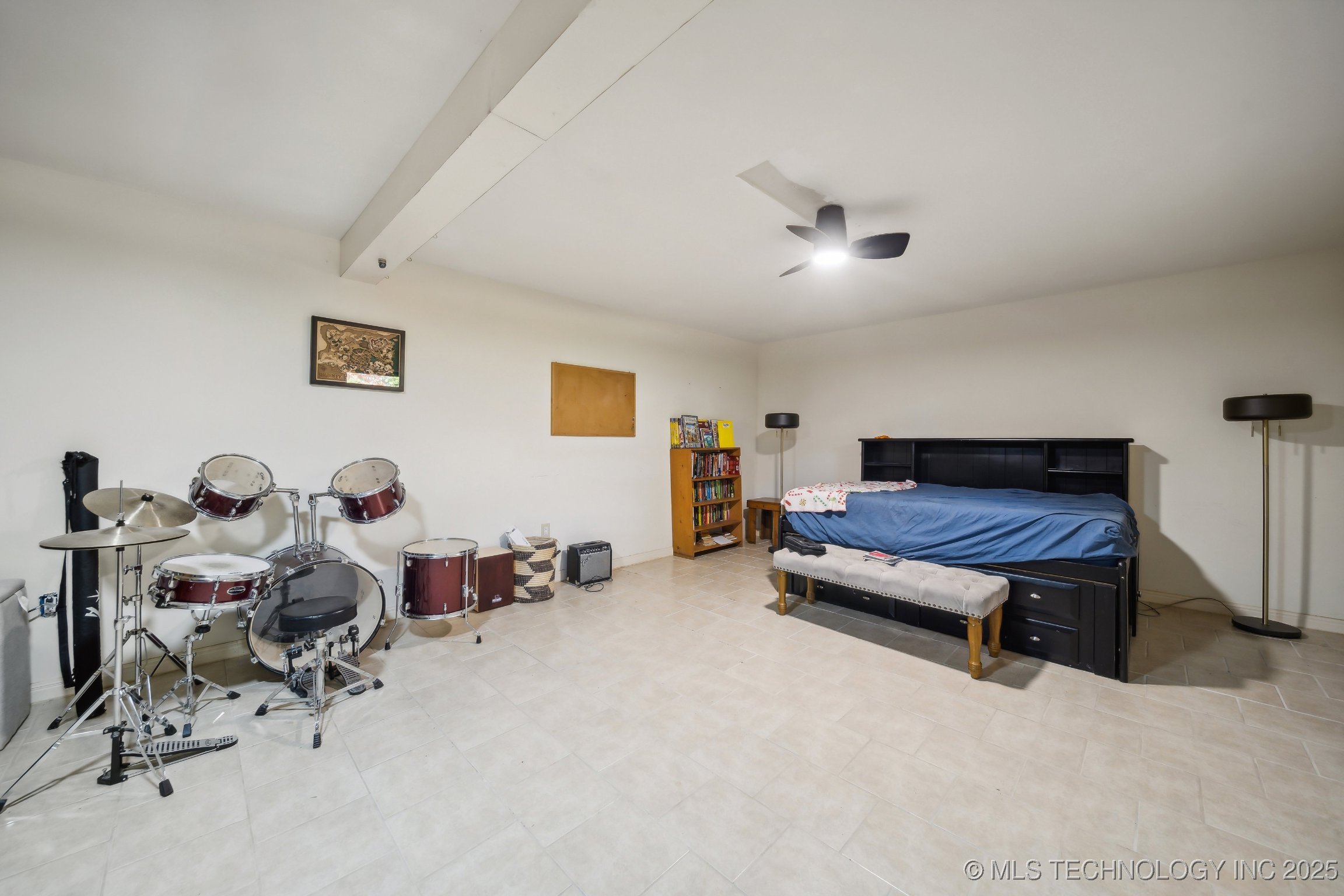 Spavinaw, Oklahoma, 74366, United States, 3 Bedrooms Bedrooms, ,2 BathroomsBathrooms,Residential,For Sale,1903763
