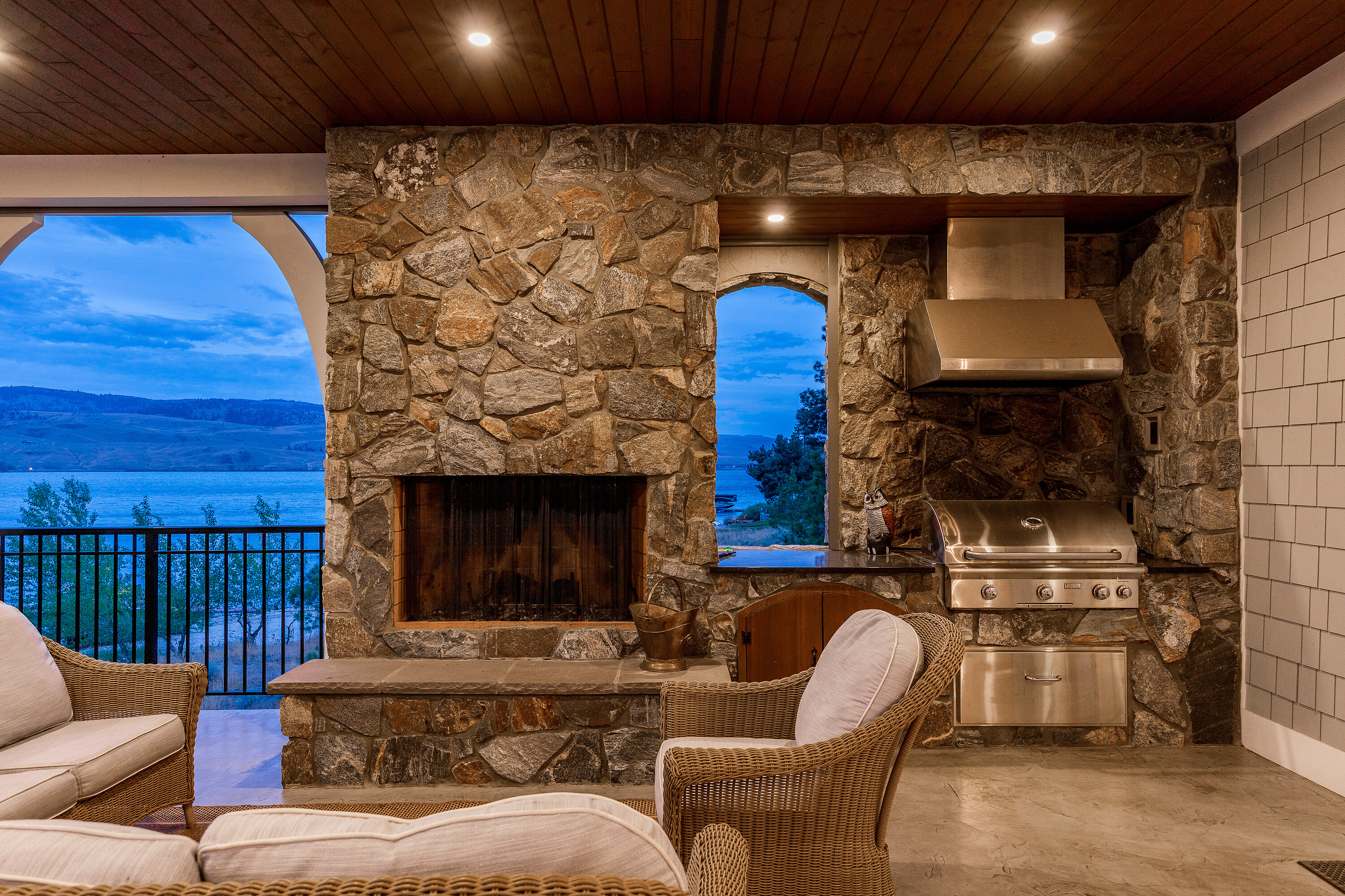  Premier Nicola Lake Estate - 物件實景