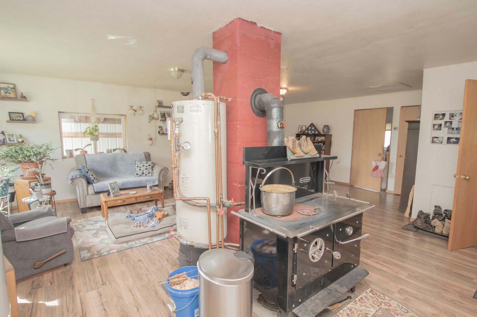 Naples, Idaho, 83847, United States, 2 Bedrooms Bedrooms, ,1 BathroomBathrooms,Residential,For Sale,1979957