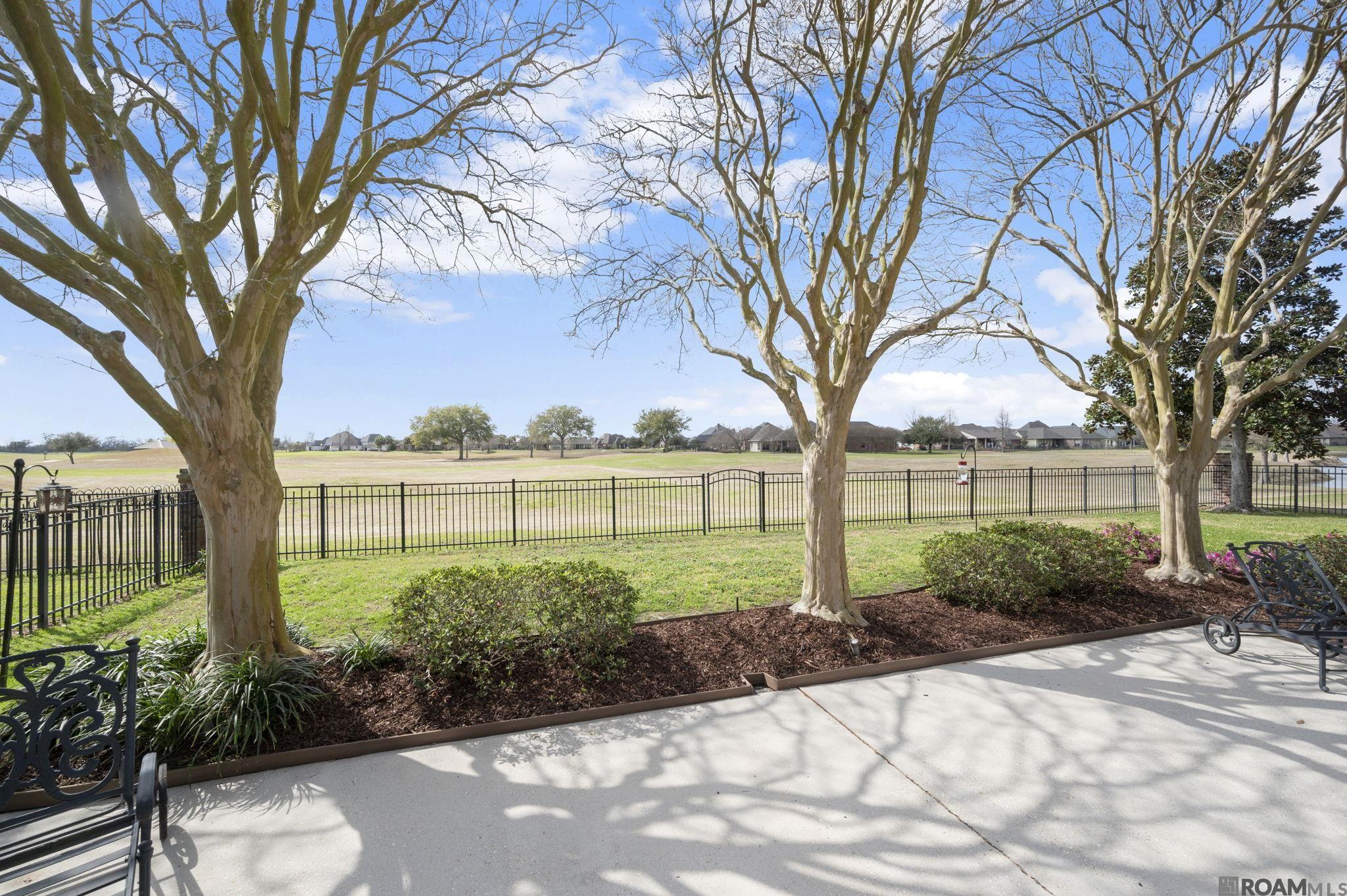 Gonzales, Louisiana, 70737, United States, 4 Bedrooms Bedrooms, ,3 BathroomsBathrooms,Residential,For Sale,2023564