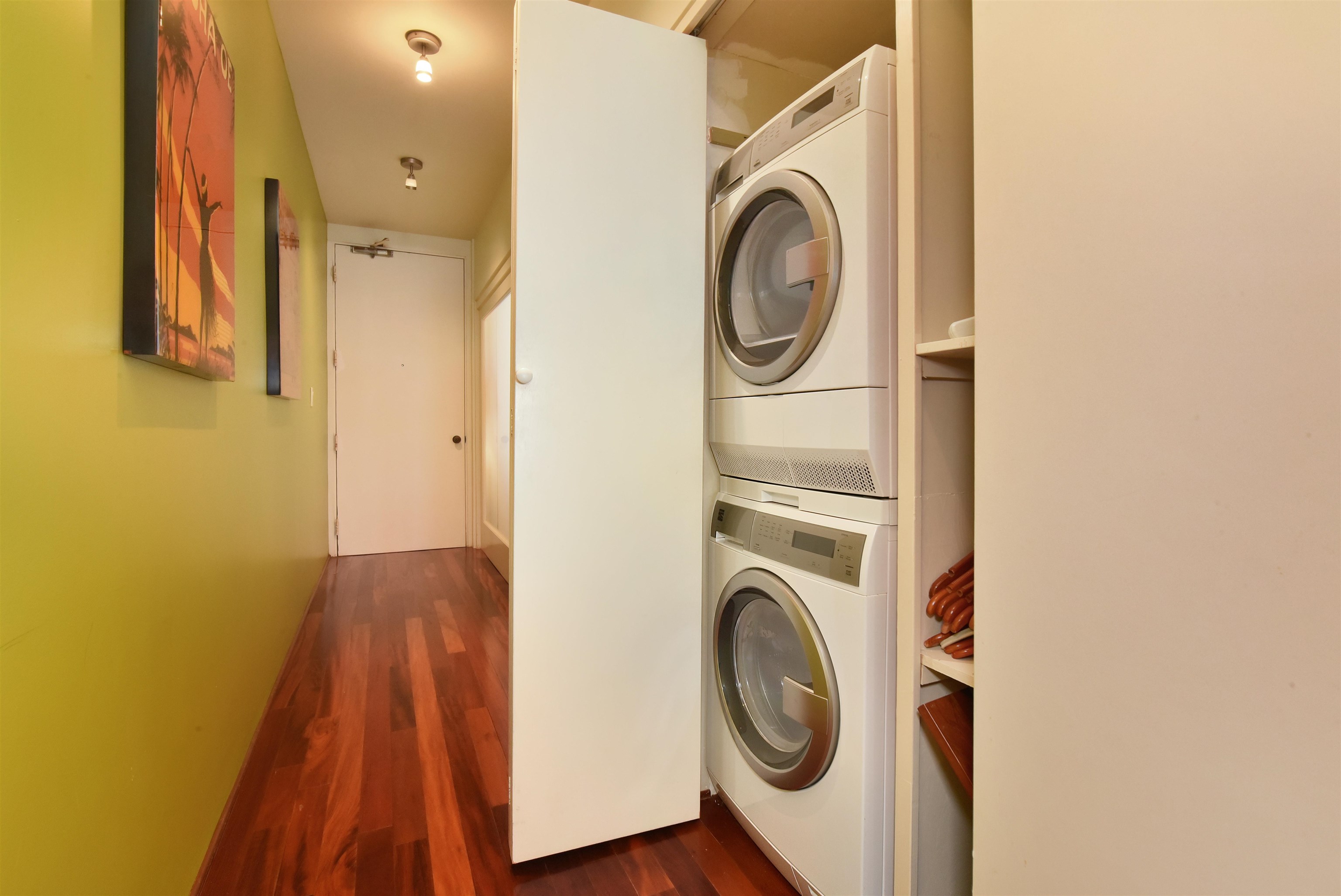 Lahaina, Hawaii, 96761, United States, 1 Bedroom Bedrooms, ,1 BathroomBathrooms,Residential,For Sale,1891036