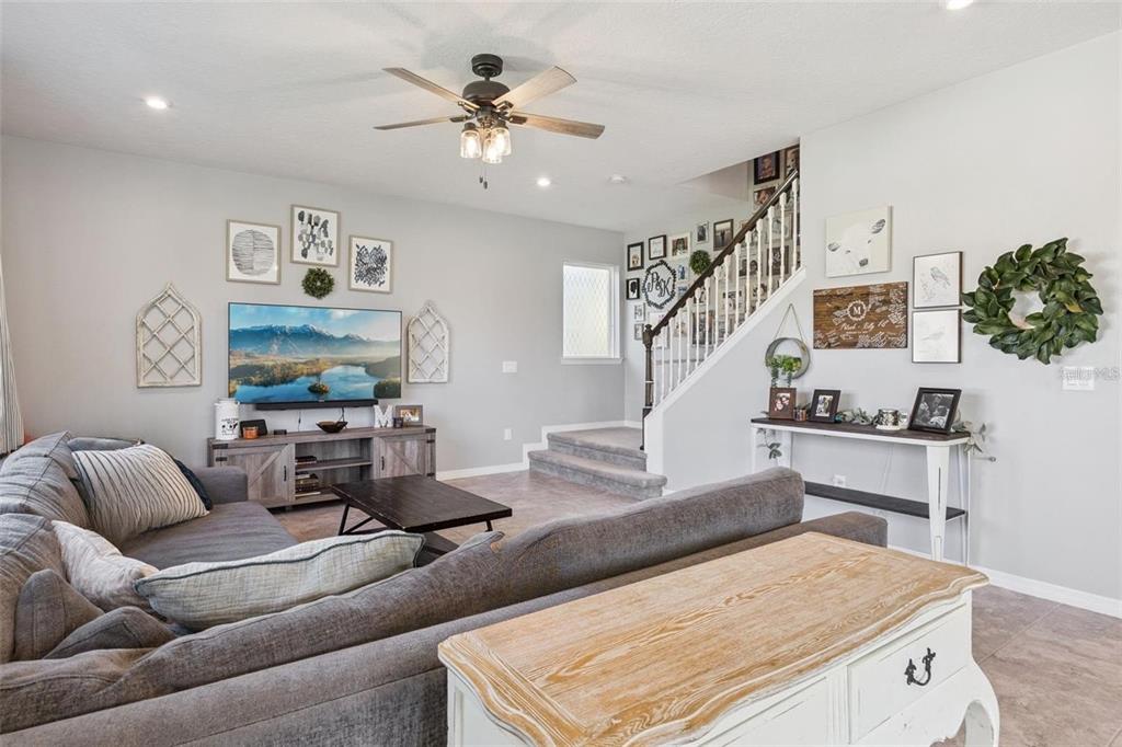 Ocoee, Florida, 34761, United States, 4 Bedrooms Bedrooms, ,3 BathroomsBathrooms,Residential,For Sale,1981980