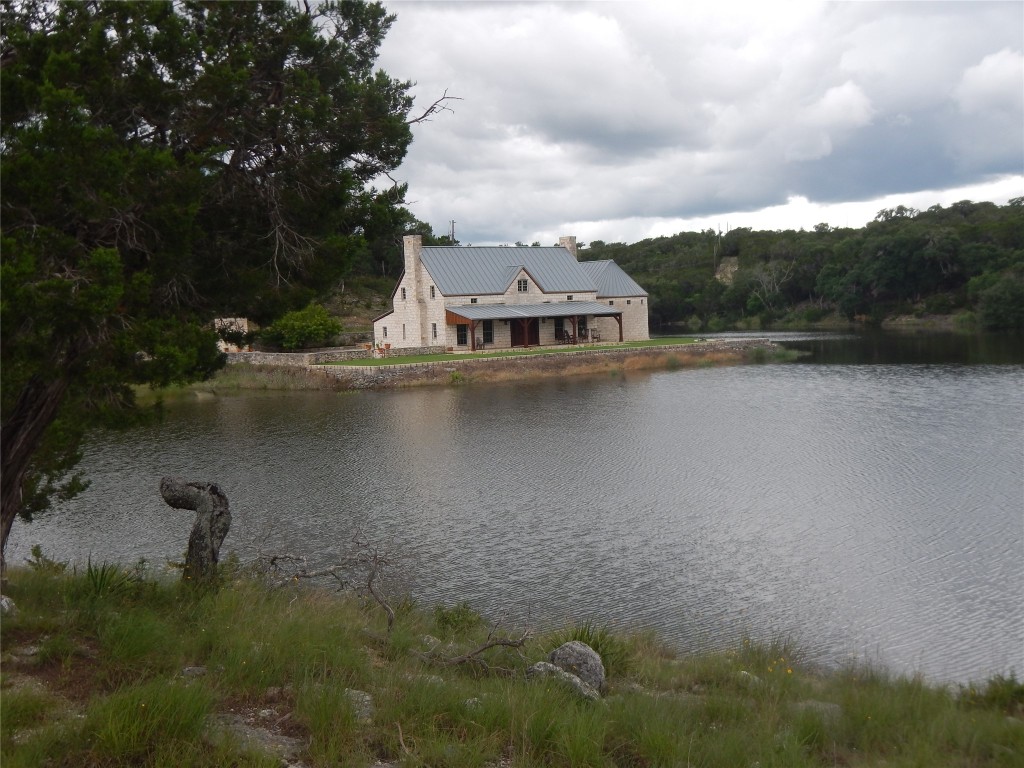Blanco, Texas, 78606, United States, 4 Bedrooms Bedrooms, ,5 BathroomsBathrooms,Residential,For Sale,1720822
