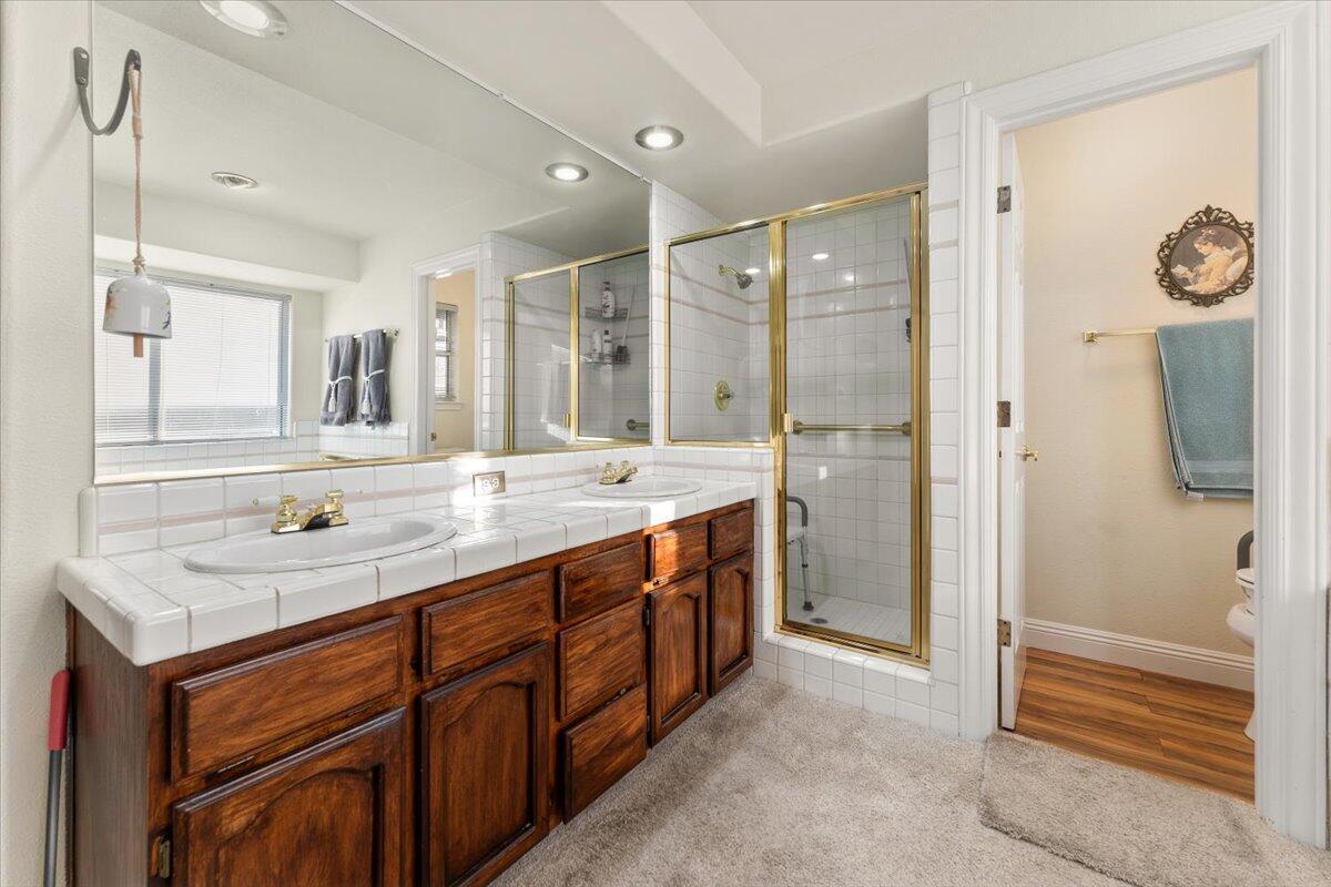Redding, California, 96001, United States, 3 Bedrooms Bedrooms, ,2 BathroomsBathrooms,Residential,For Sale,1949690