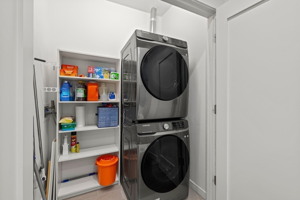 Braintree, Massachusetts, 02184, United States, 2 Bedrooms Bedrooms, ,2 BathroomsBathrooms,Residential,For Sale,2003419