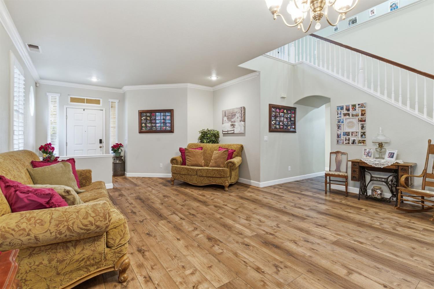 Tracy, California, 95377, United States, 5 Bedrooms Bedrooms, ,3 BathroomsBathrooms,Residential,For Sale,2005564