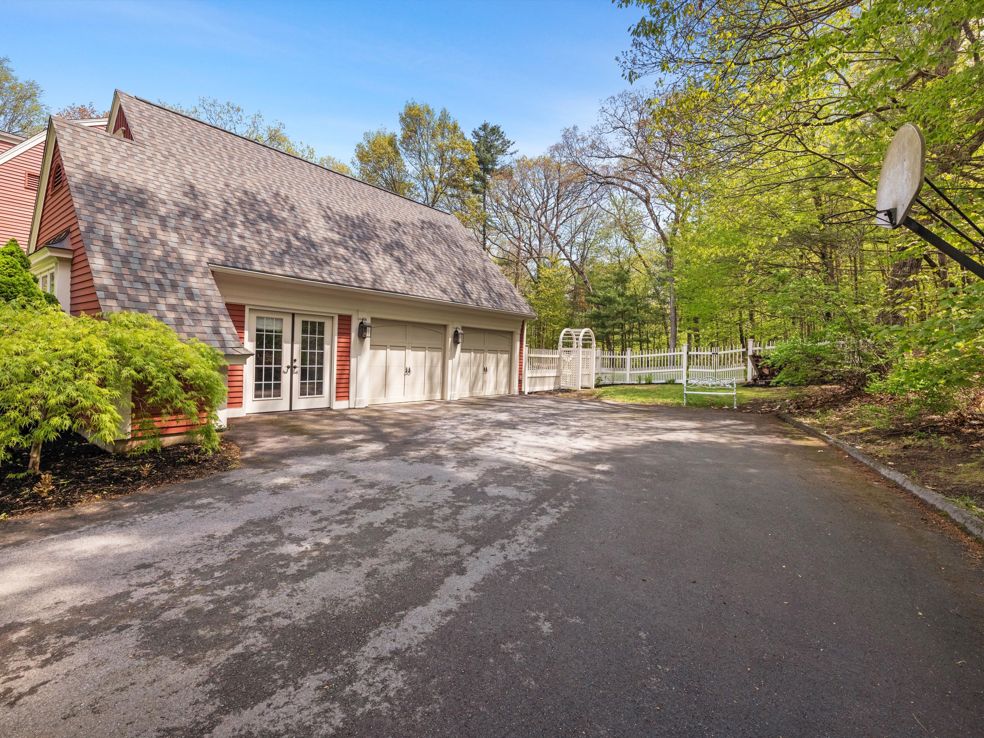  Stunning Fay Acres Colonial on almost 8 acres of land - 物件實景