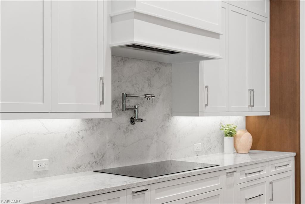 Naples, Florida, 34105, United States, 4 Bedrooms Bedrooms, ,5 BathroomsBathrooms,Residential,For Sale,1991548