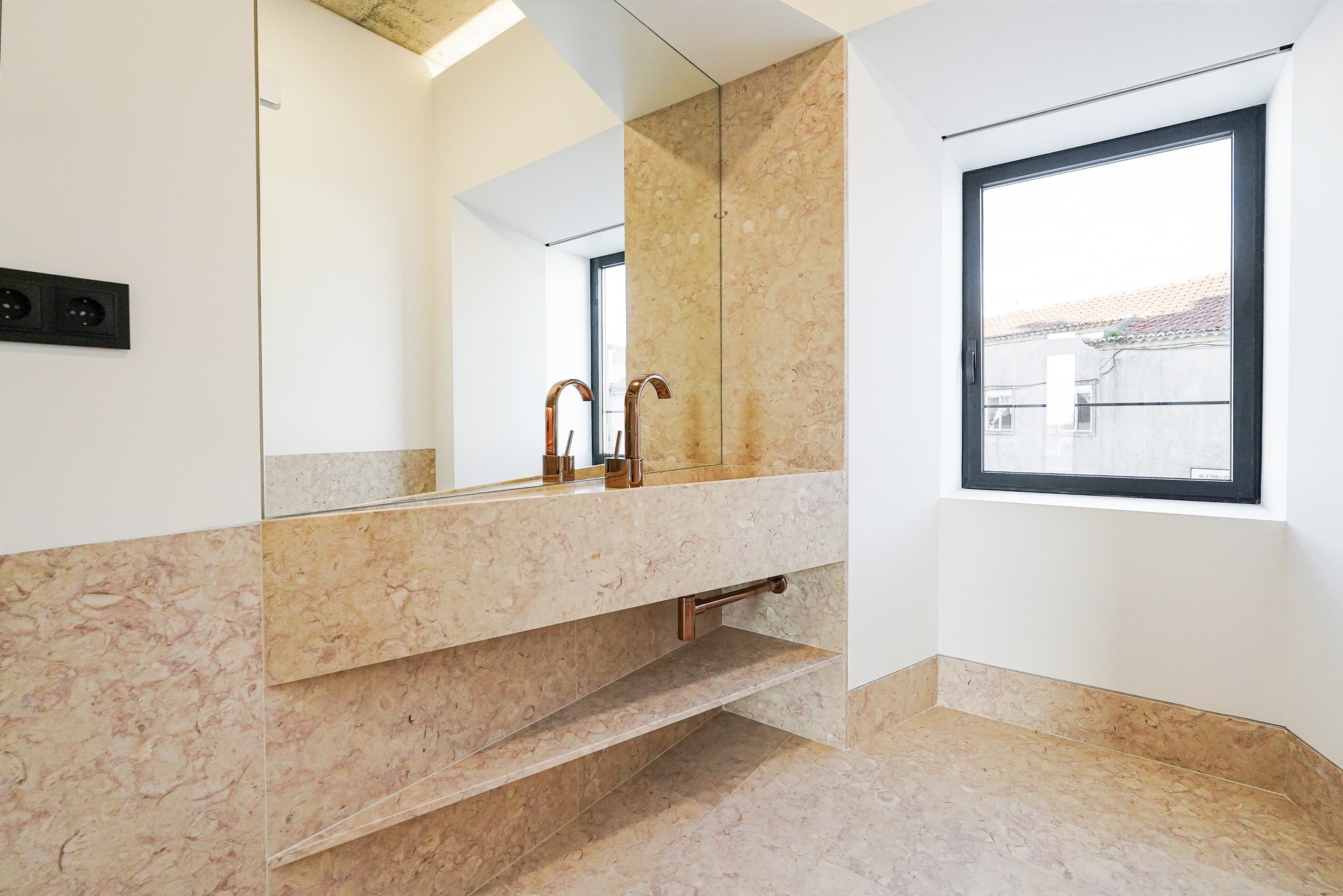 Mafra, Lisbon, 2640-072, PT, 3 Bedrooms Bedrooms, ,3 BathroomsBathrooms,Residential,For Sale,1700693