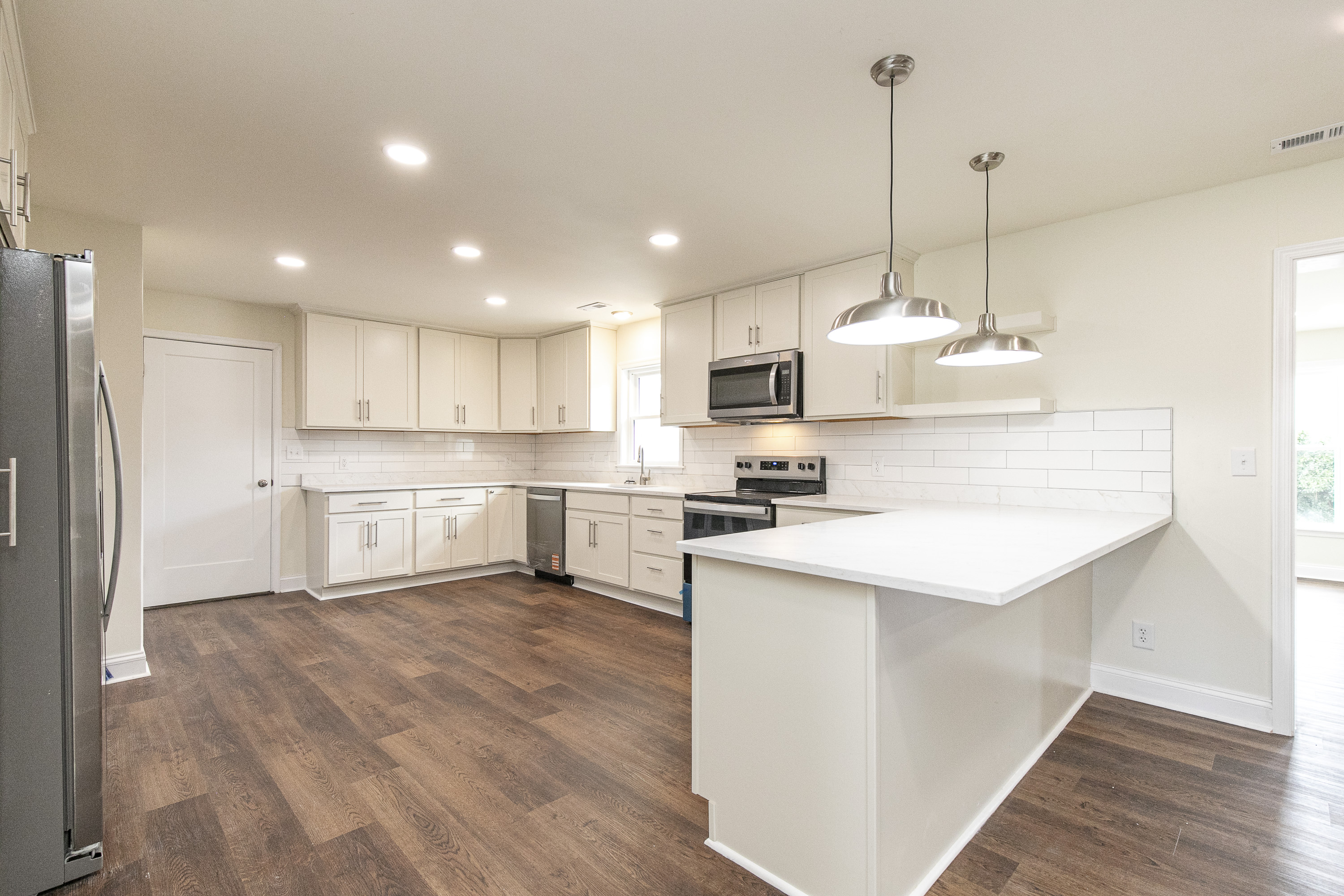 Onancock, Virginia, 23417, United States, 4 Bedrooms Bedrooms, ,3 BathroomsBathrooms,Residential,For Sale,1995976