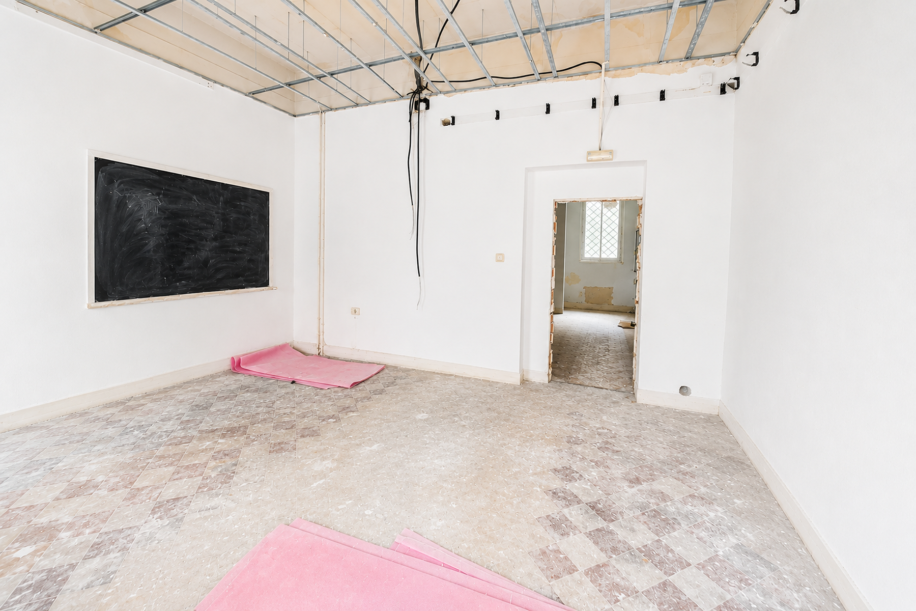  Magnificent flat to refurbish in the literary quarter - 物件實景