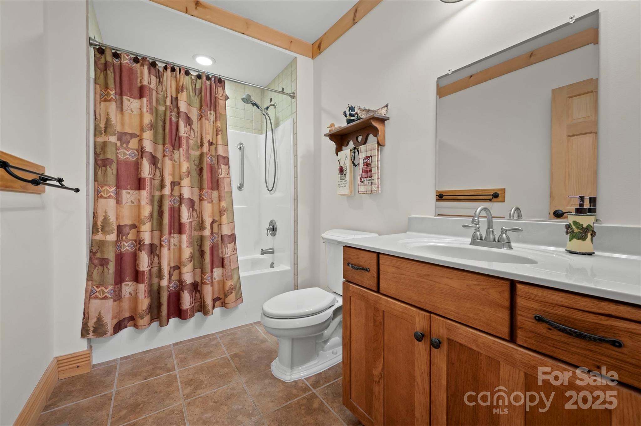 Saluda, North Carolina, 28773, United States, 3 Bedrooms Bedrooms, ,3 BathroomsBathrooms,Residential,For Sale,1978882