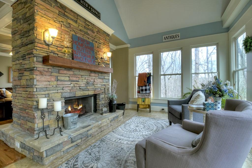 Talking Rock, Georgia, 30175, United States, 4 Bedrooms Bedrooms, ,4 BathroomsBathrooms,Residential,For Sale,1692764