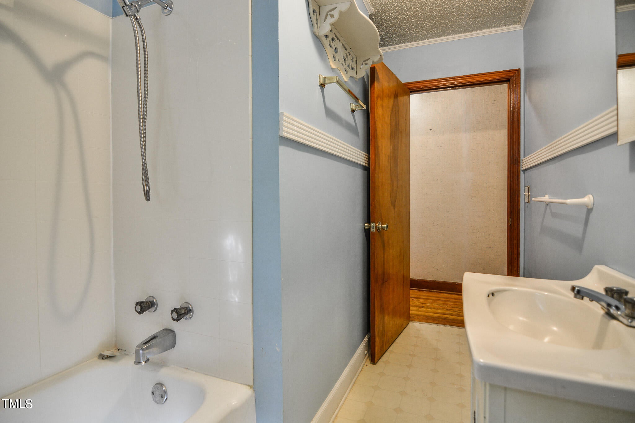 5008 Rolesville Road, Knightdale, North Carolina, 27545, United States, 3 Bedrooms Bedrooms, ,3 BathroomsBathrooms,Residential,For Sale,5008 Rolesville Road,1610106