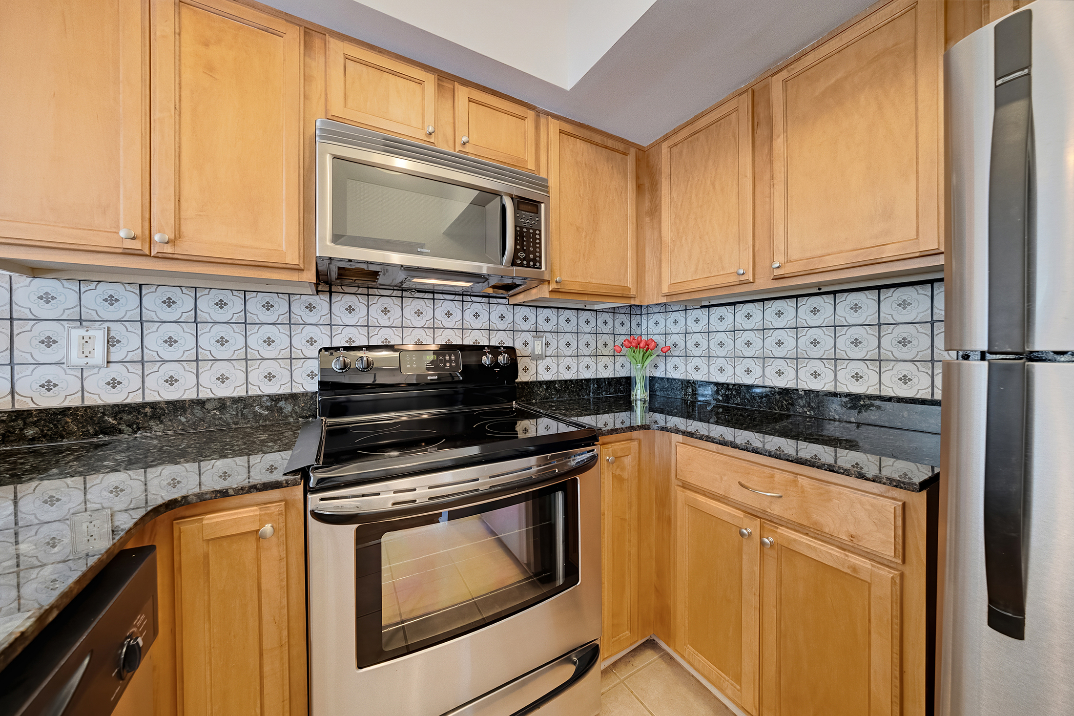  Charming Condo Set in the Iconic Alhambra Building in the Heart of Buckhead - 物件實景