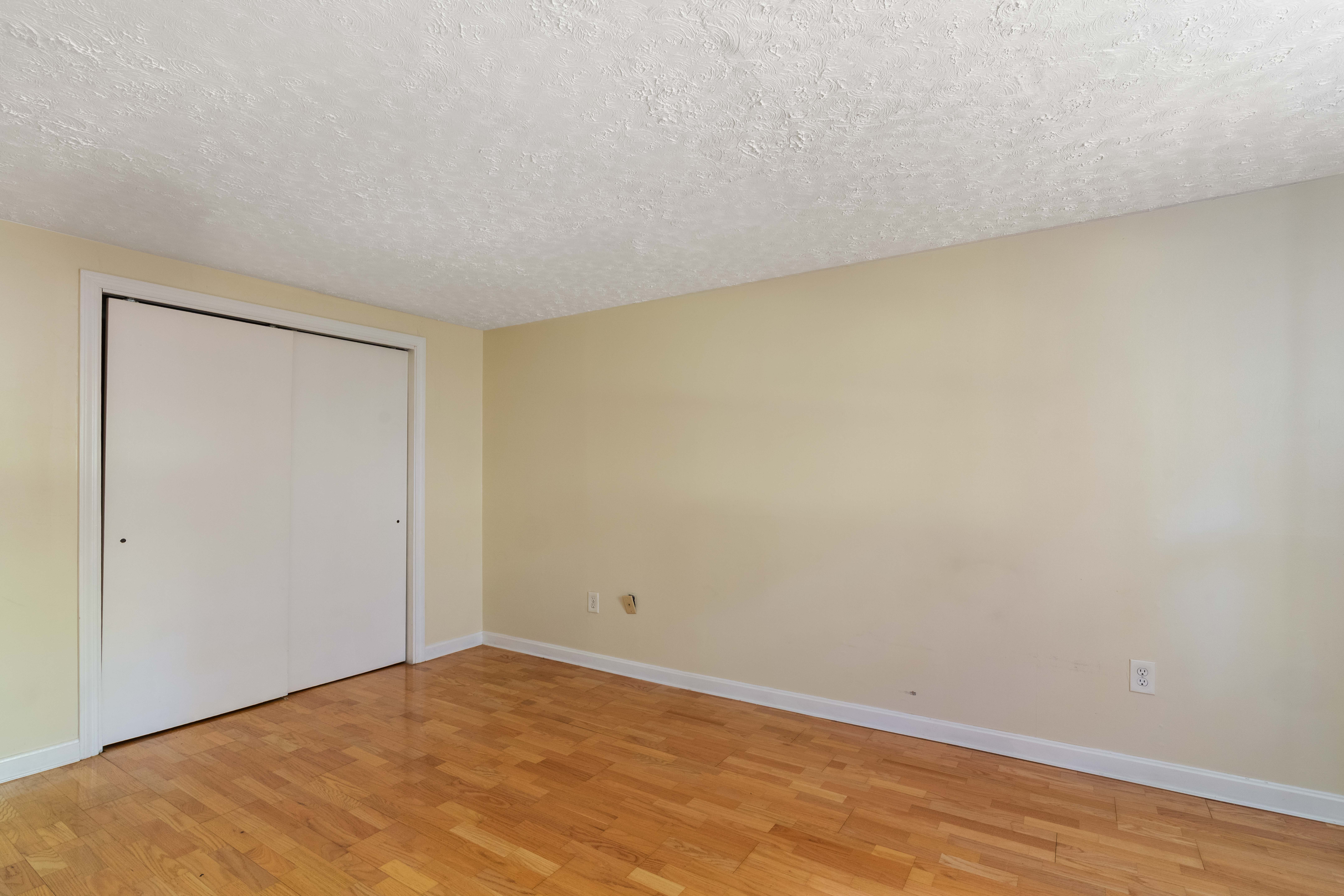 Portsmouth, Rhode Island, 02871, United States, 4 Bedrooms Bedrooms, ,3 BathroomsBathrooms,Residential,For Sale,1973967