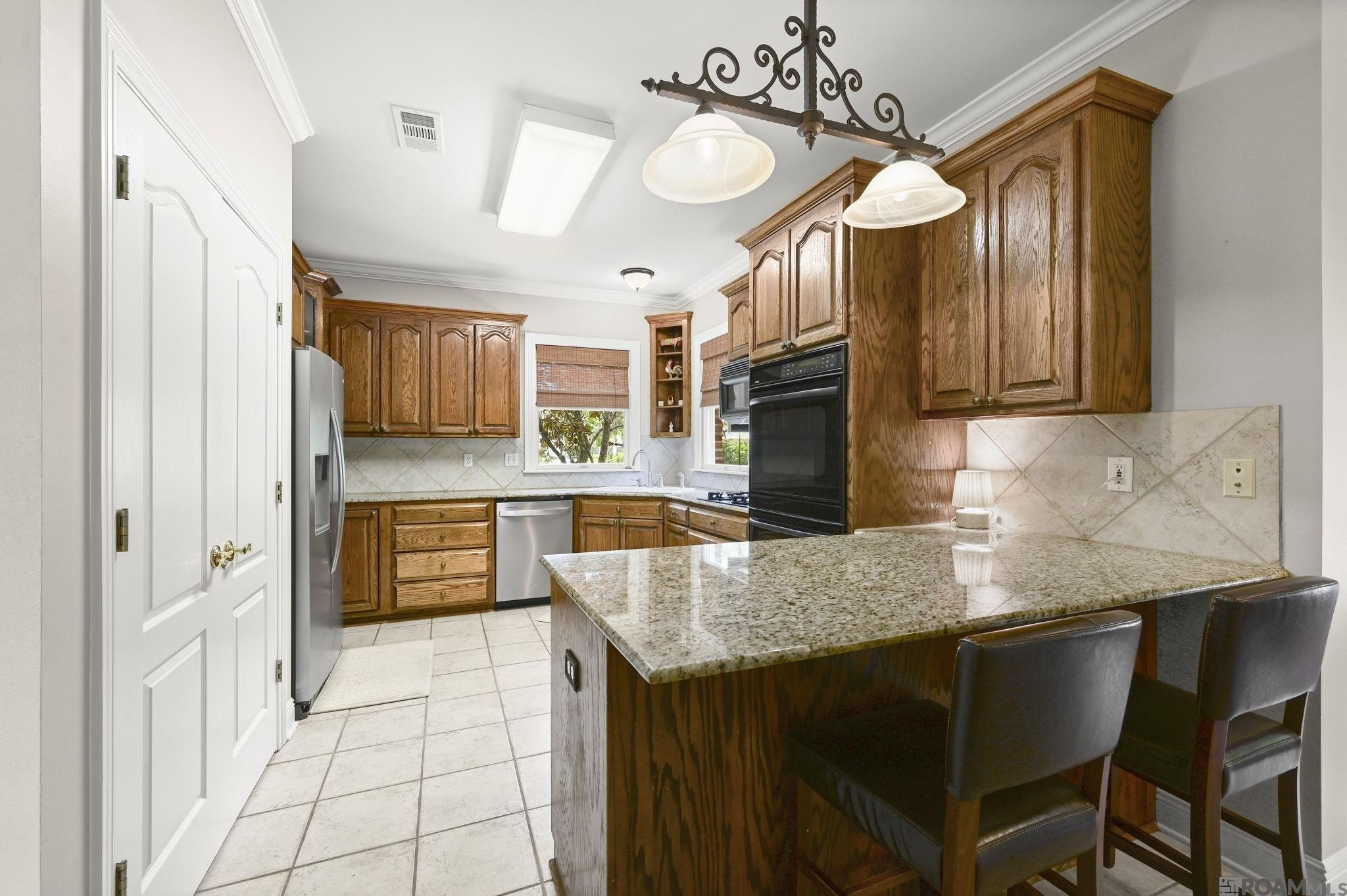 Baton Rouge, Louisiana, 70810, United States, 4 Bedrooms Bedrooms, ,3 BathroomsBathrooms,Residential,For Sale,2037860