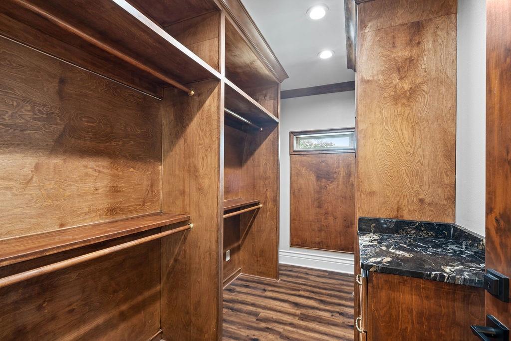 Beeville, Texas, 78102, United States, 4 Bedrooms Bedrooms, ,3 BathroomsBathrooms,Residential,For Sale,1857883