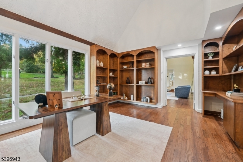 South Orange Village Twp., New Jersey, 07079, United States, 8 Bedrooms Bedrooms, ,7 BathroomsBathrooms,Residential,For Sale,1991818